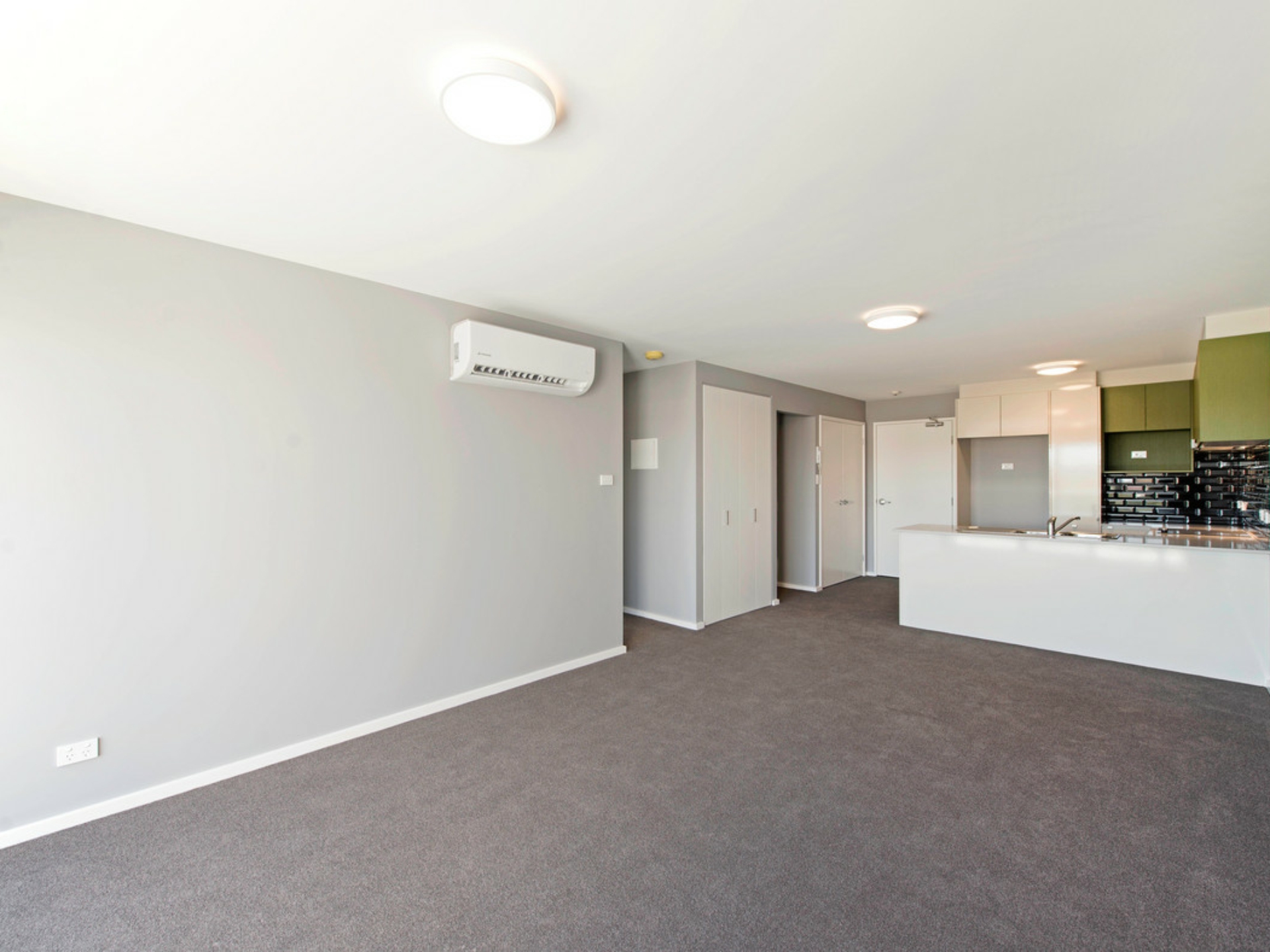 193/8 Limburg Way, GREENWAY