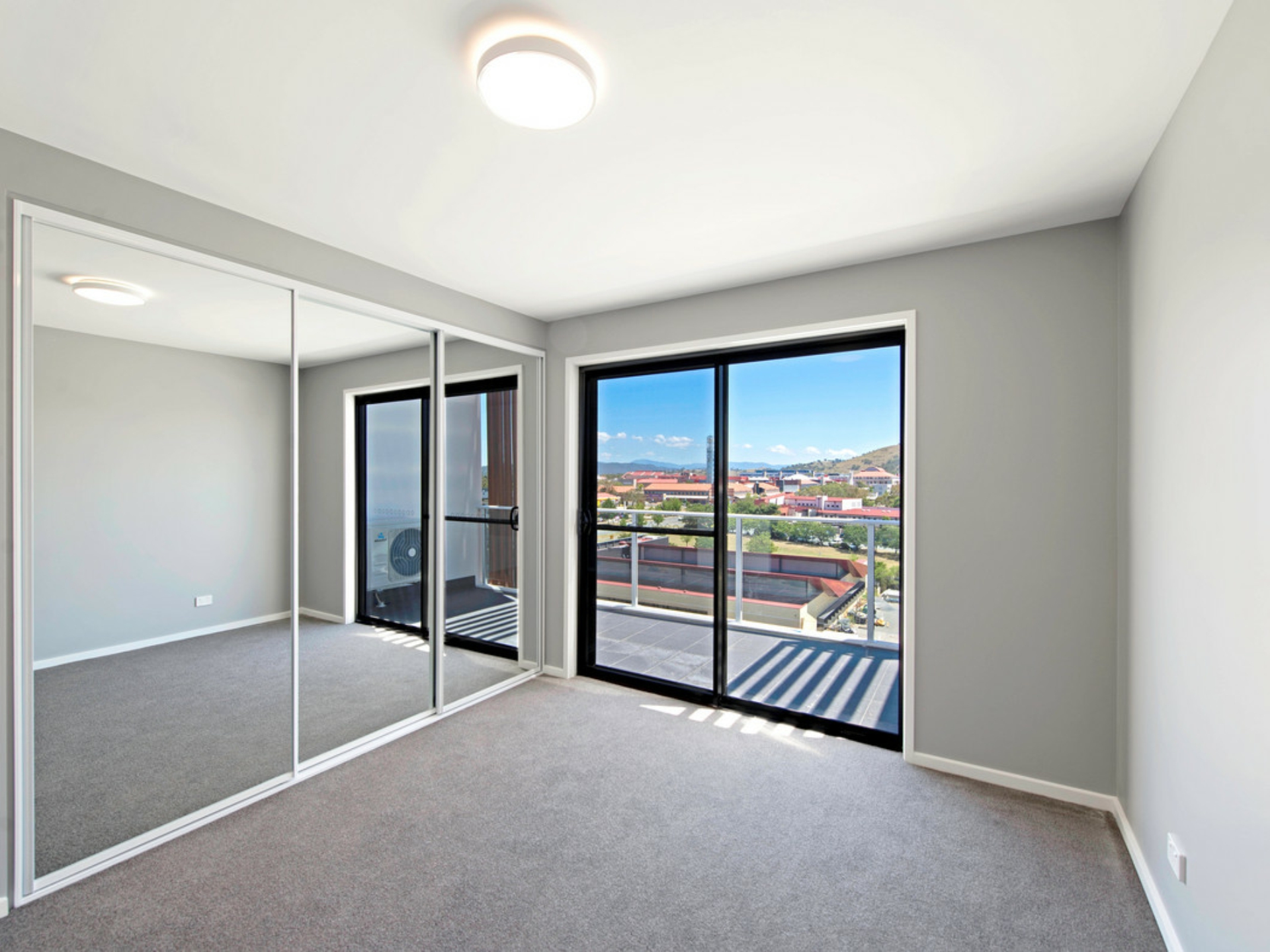 193/8 Limburg Way, GREENWAY