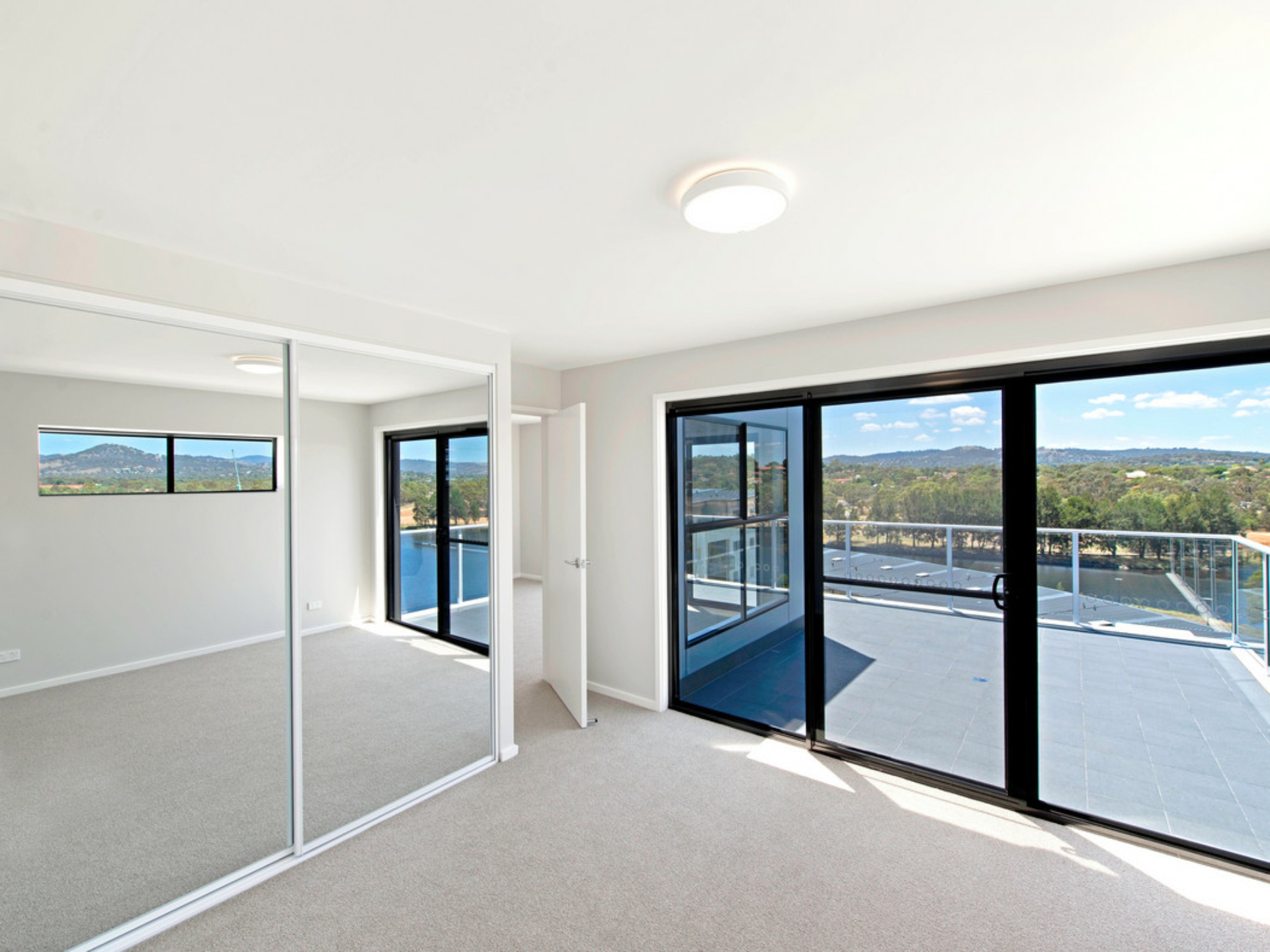 270/12 Limburg Way, GREENWAY