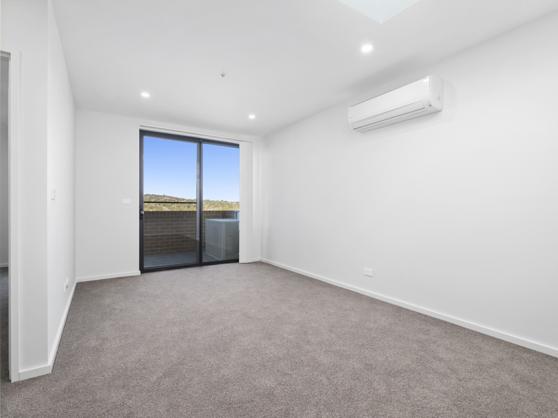12/22 Cornelius Street, COOMBS