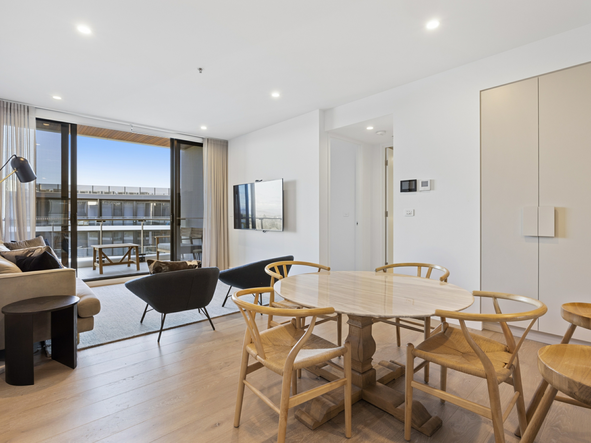 254/44 Constitution Avenue, CAMPBELL