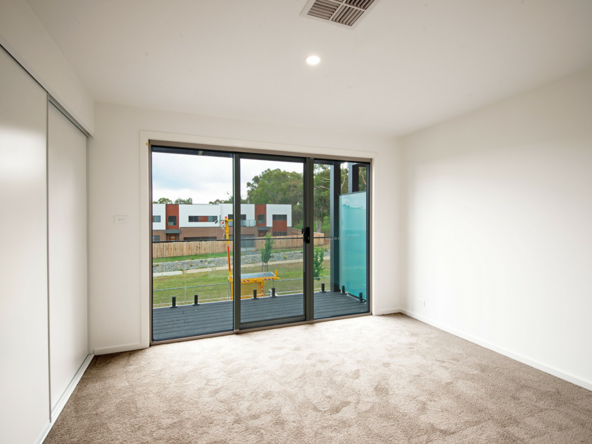 120/161-167 Mortimer Lewis Drive, GREENWAY