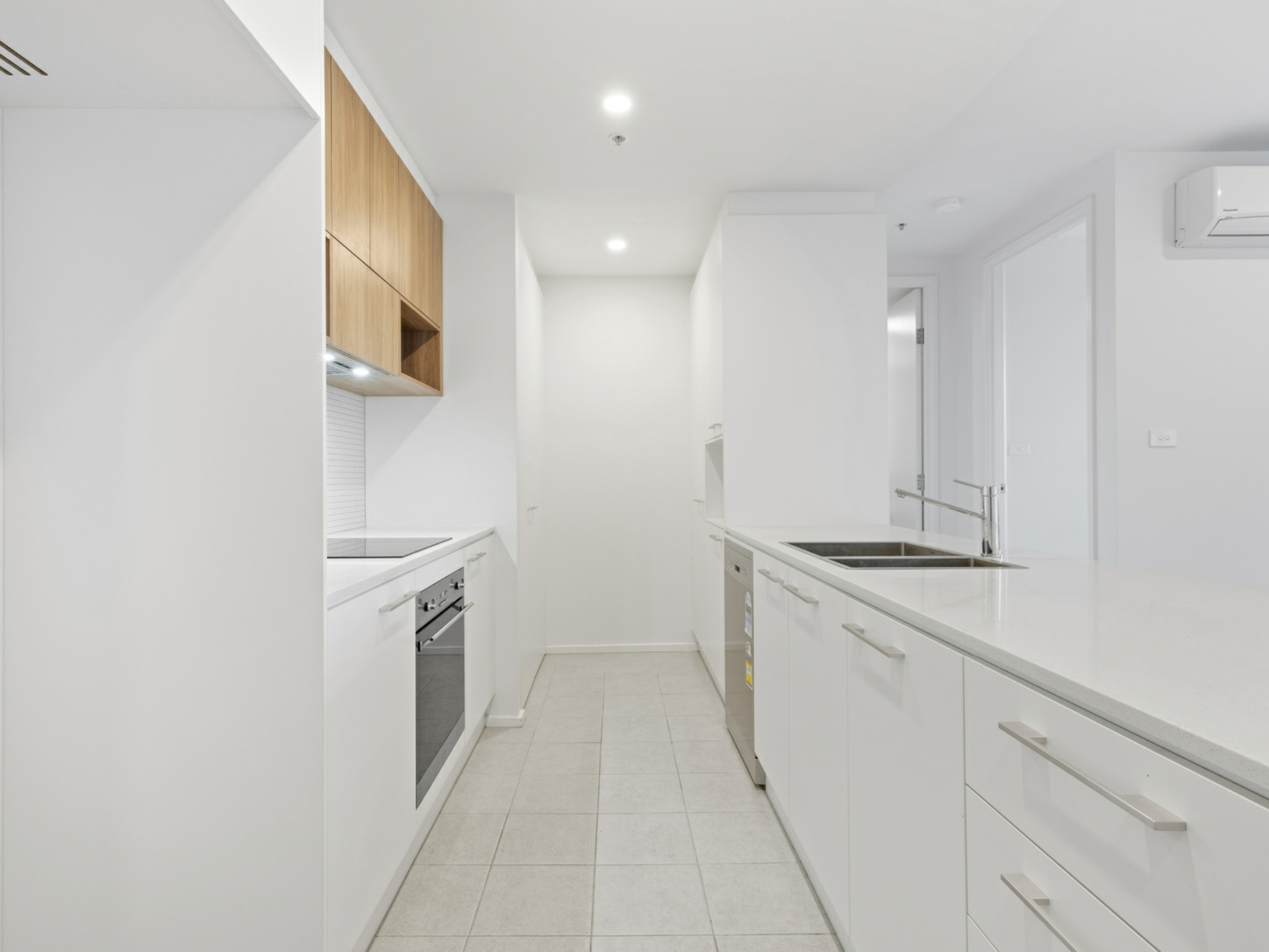 250/15 Irving Street, PHILLIP