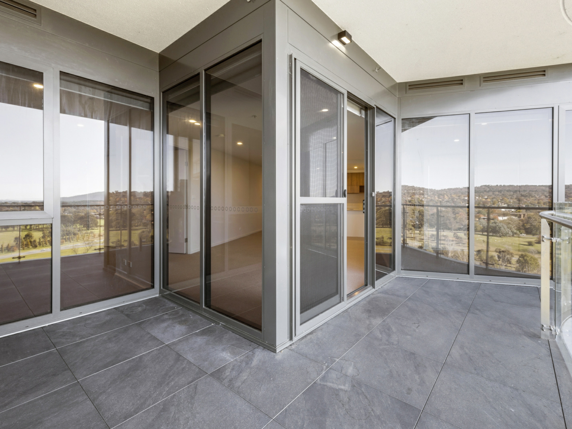 250/15 Irving Street, PHILLIP