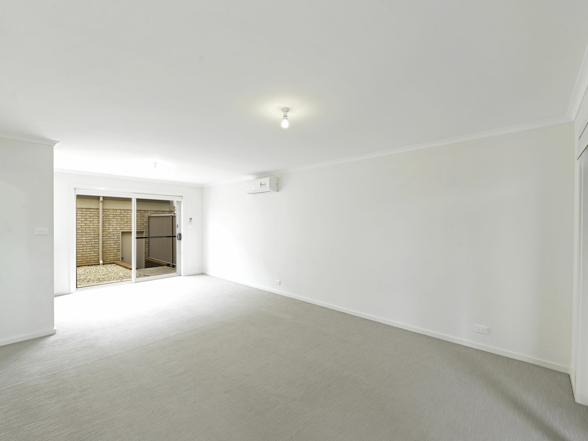 69/70 Kings Canyon Street, HARRISON