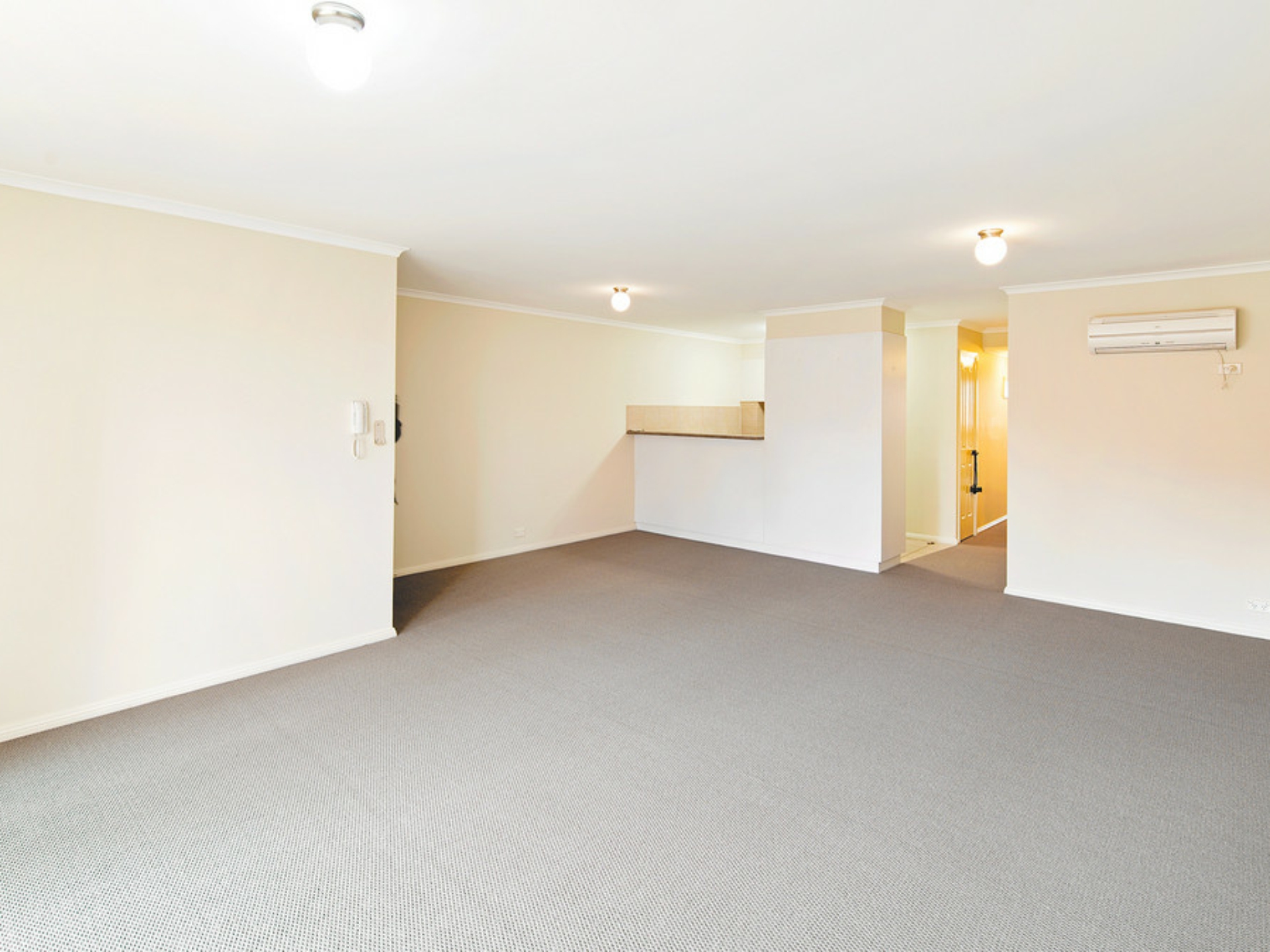 10/30 Cunningham Street, KINGSTON