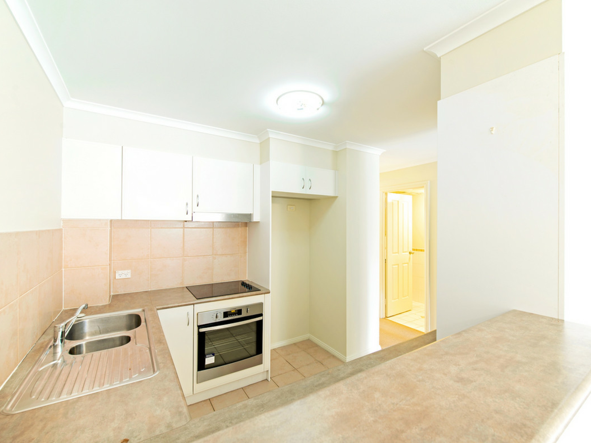 10/30 Cunningham Street, KINGSTON