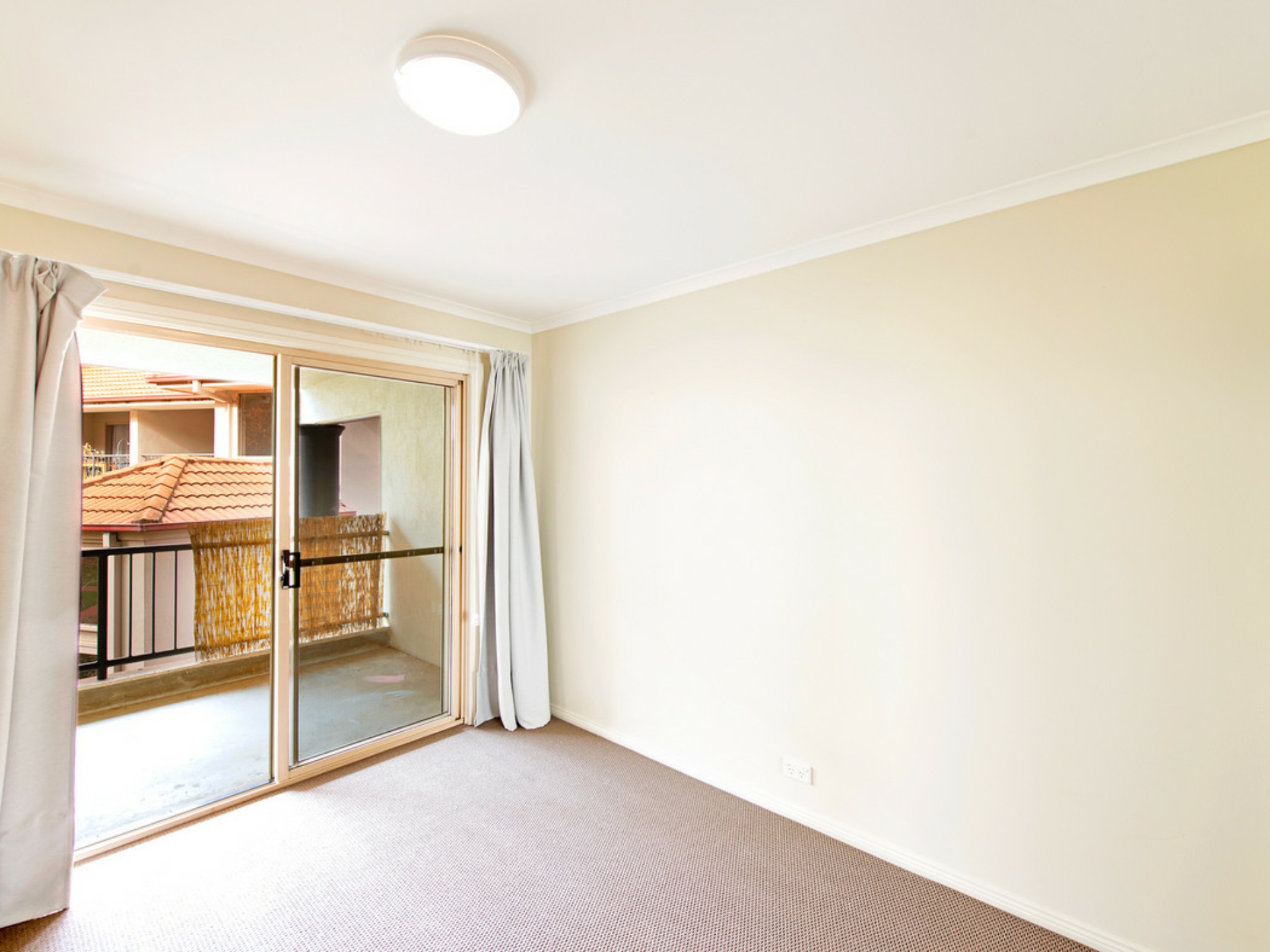 10/30 Cunningham Street, KINGSTON