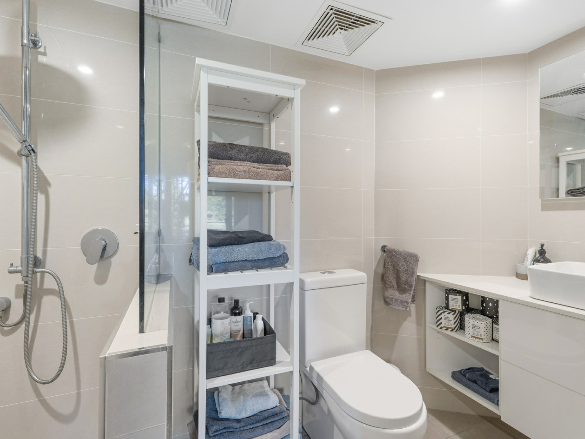 63/44 Jerrabomberra Avenue, NARRABUNDAH