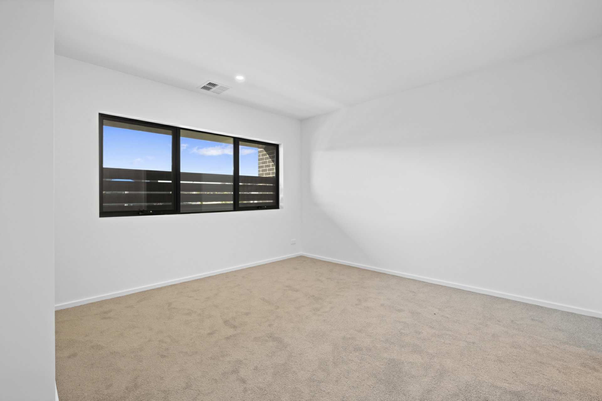 53/172 John Gorton Drive, COOMBS