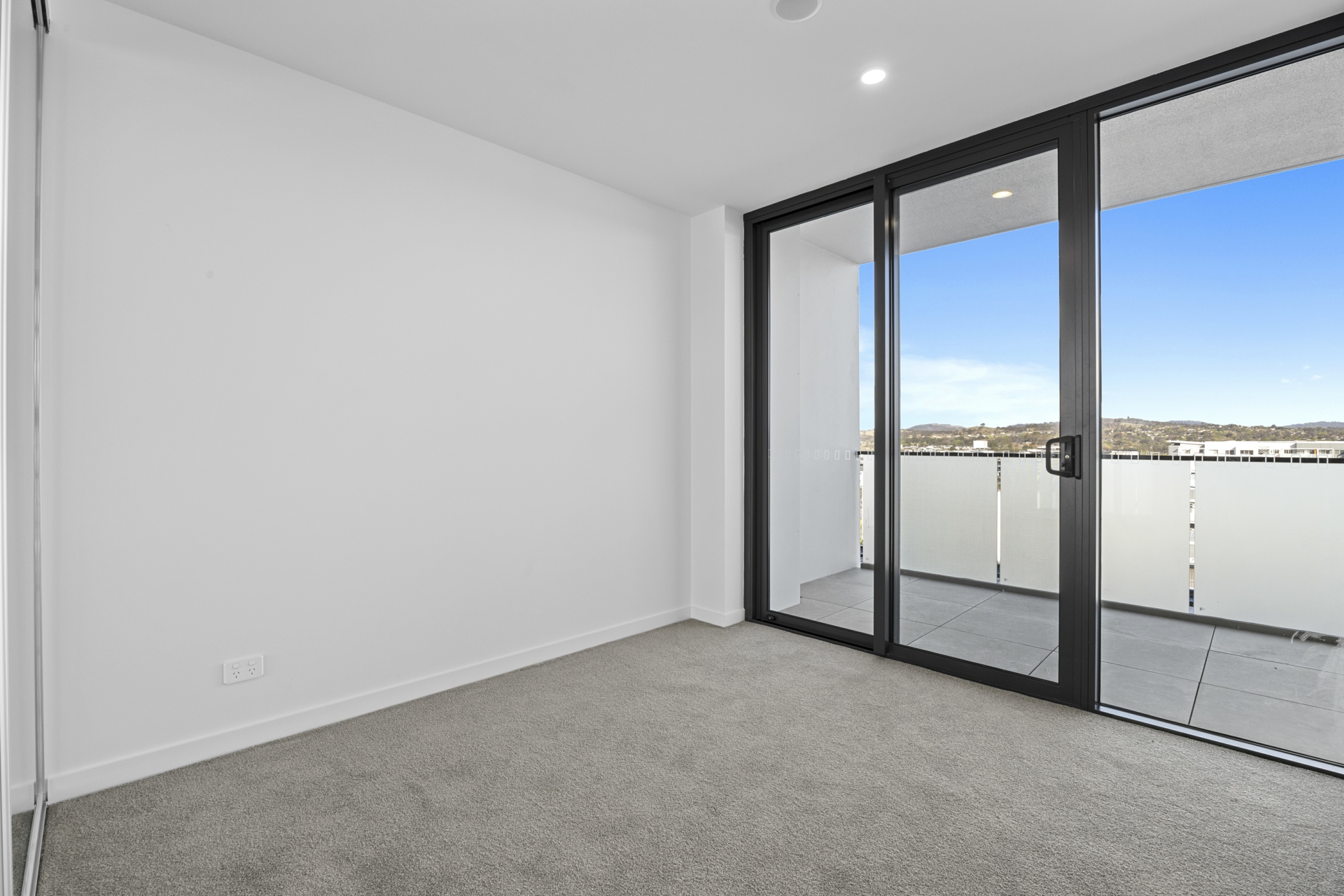 219/69 John Gorton Drive, WRIGHT