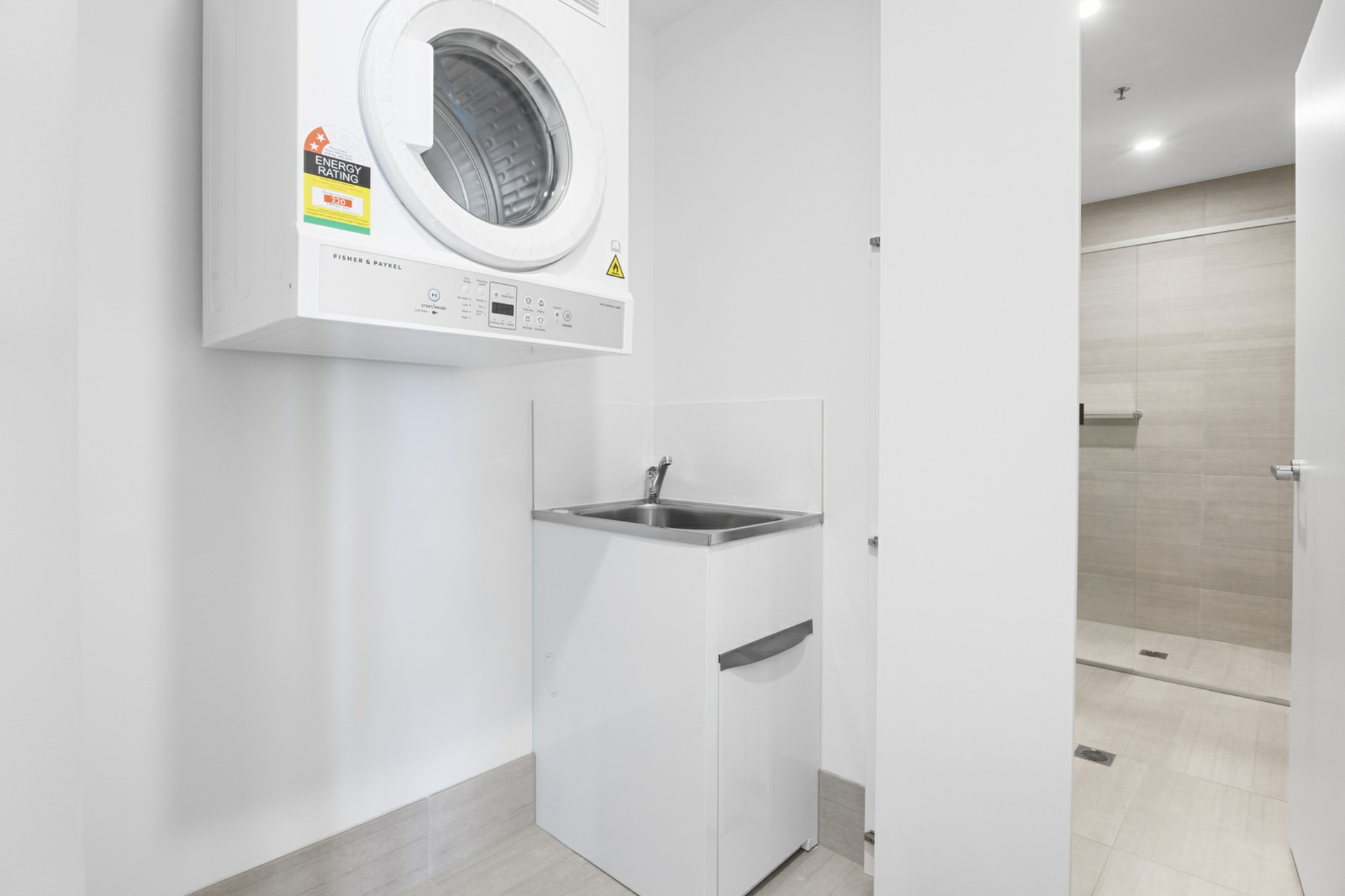 305/76 Steve Irwin Avenue, WRIGHT
