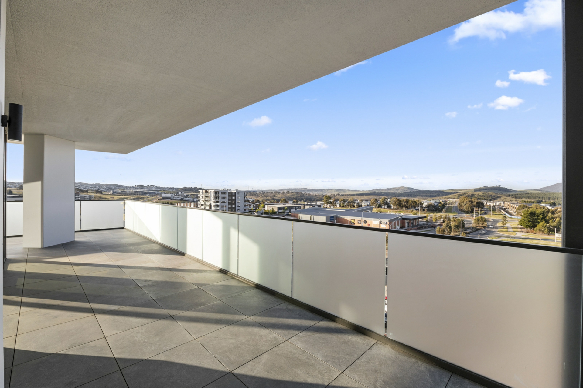 305/76 Steve Irwin Avenue, WRIGHT