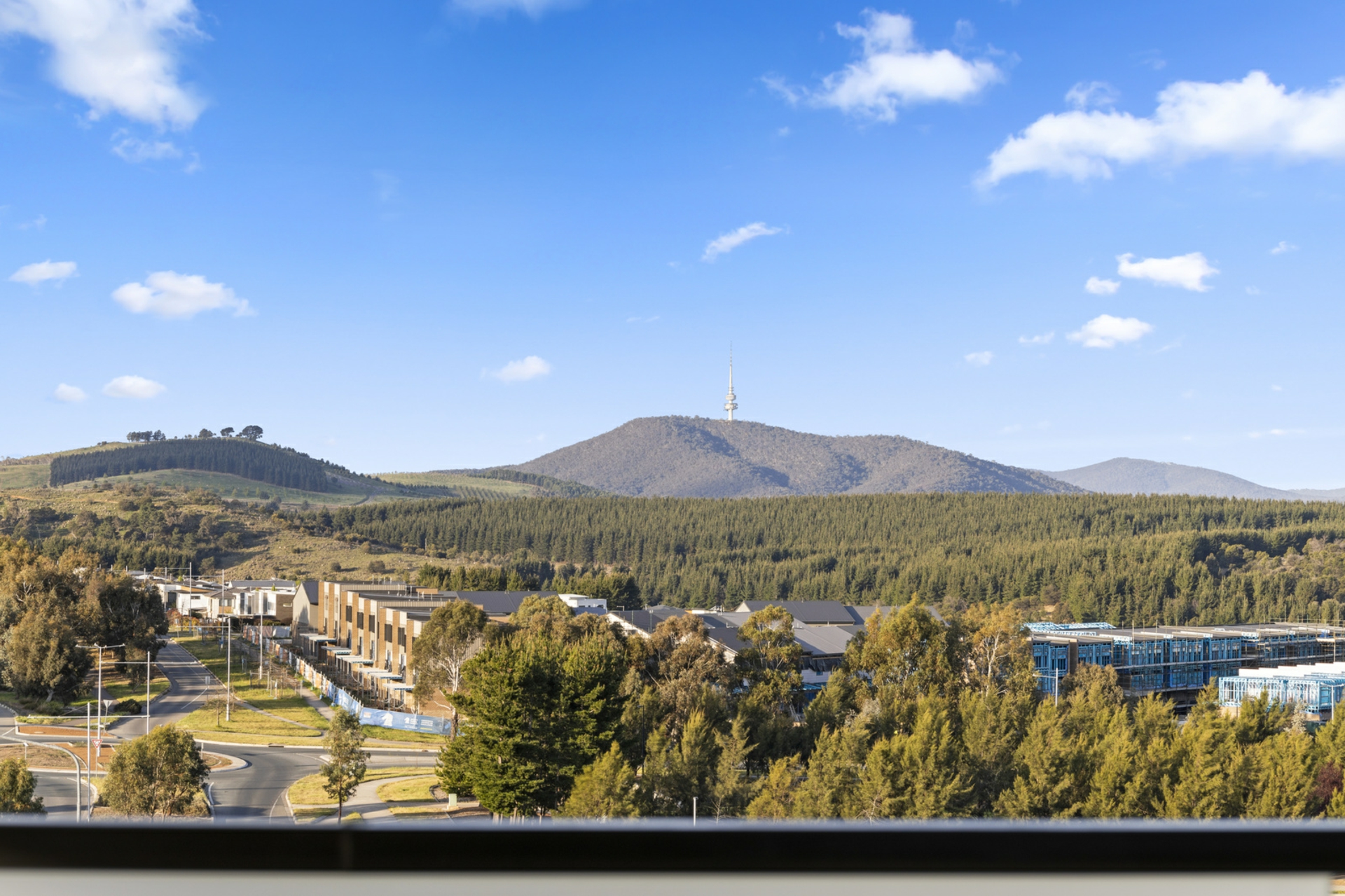305/76 Steve Irwin Avenue, WRIGHT