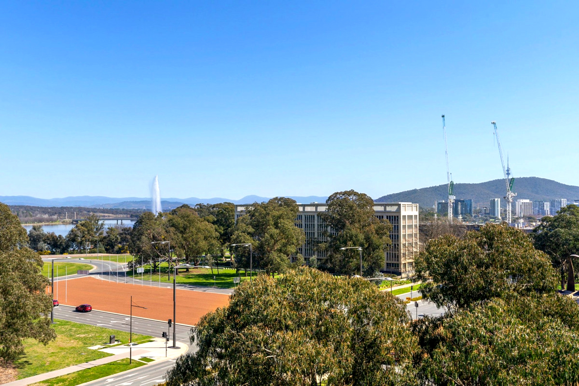 525/2 Anzac Park, CAMPBELL