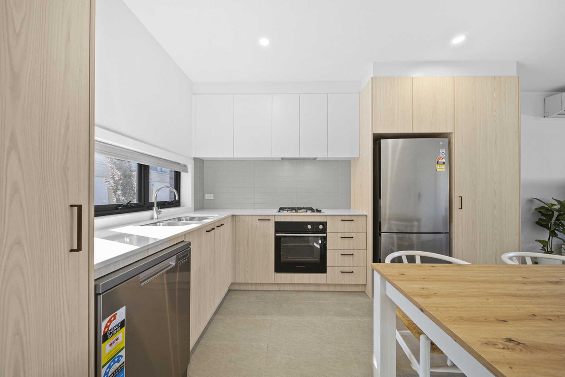 59/60 Kingsland Parade, CASEY