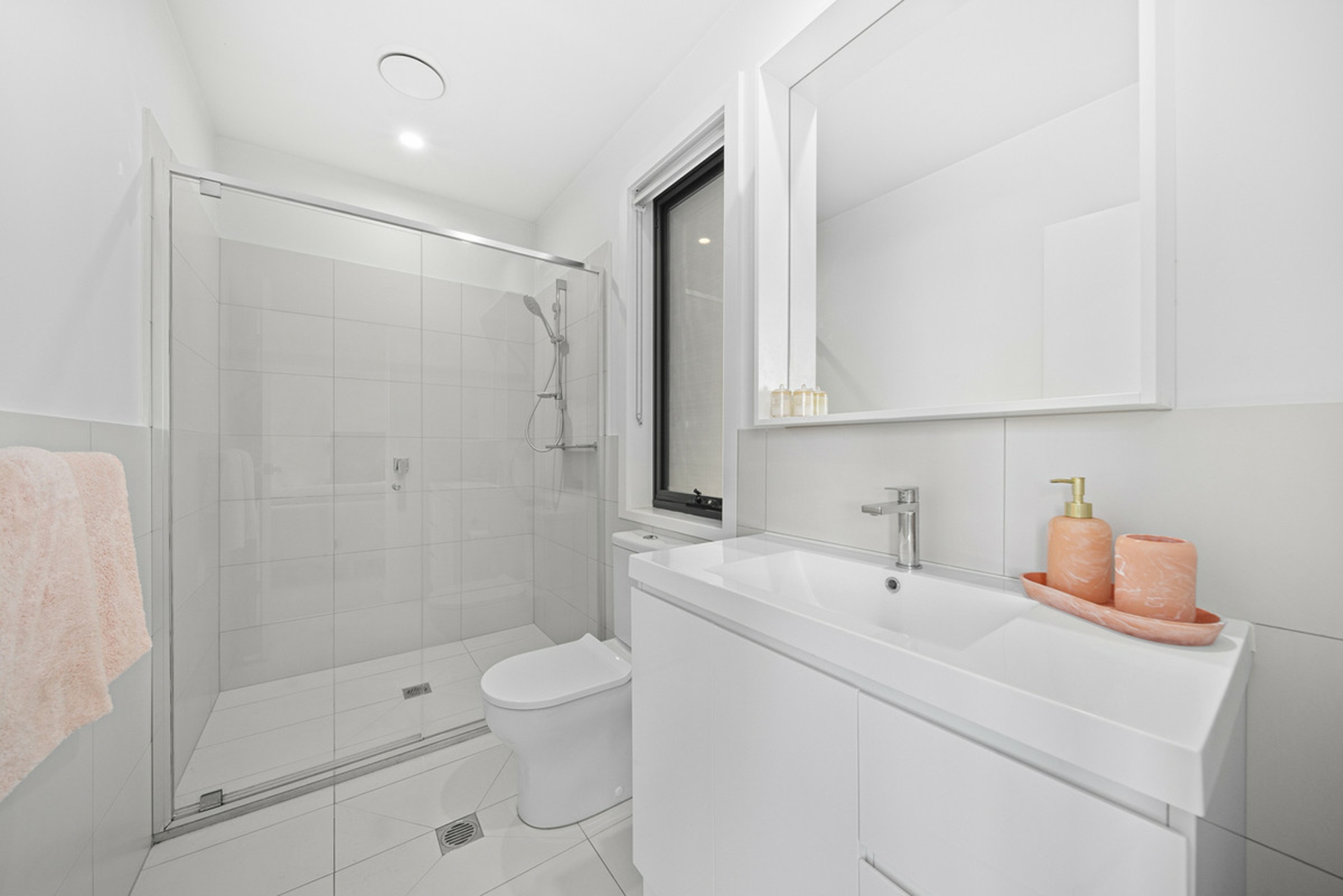 59/60 Kingsland Parade, CASEY