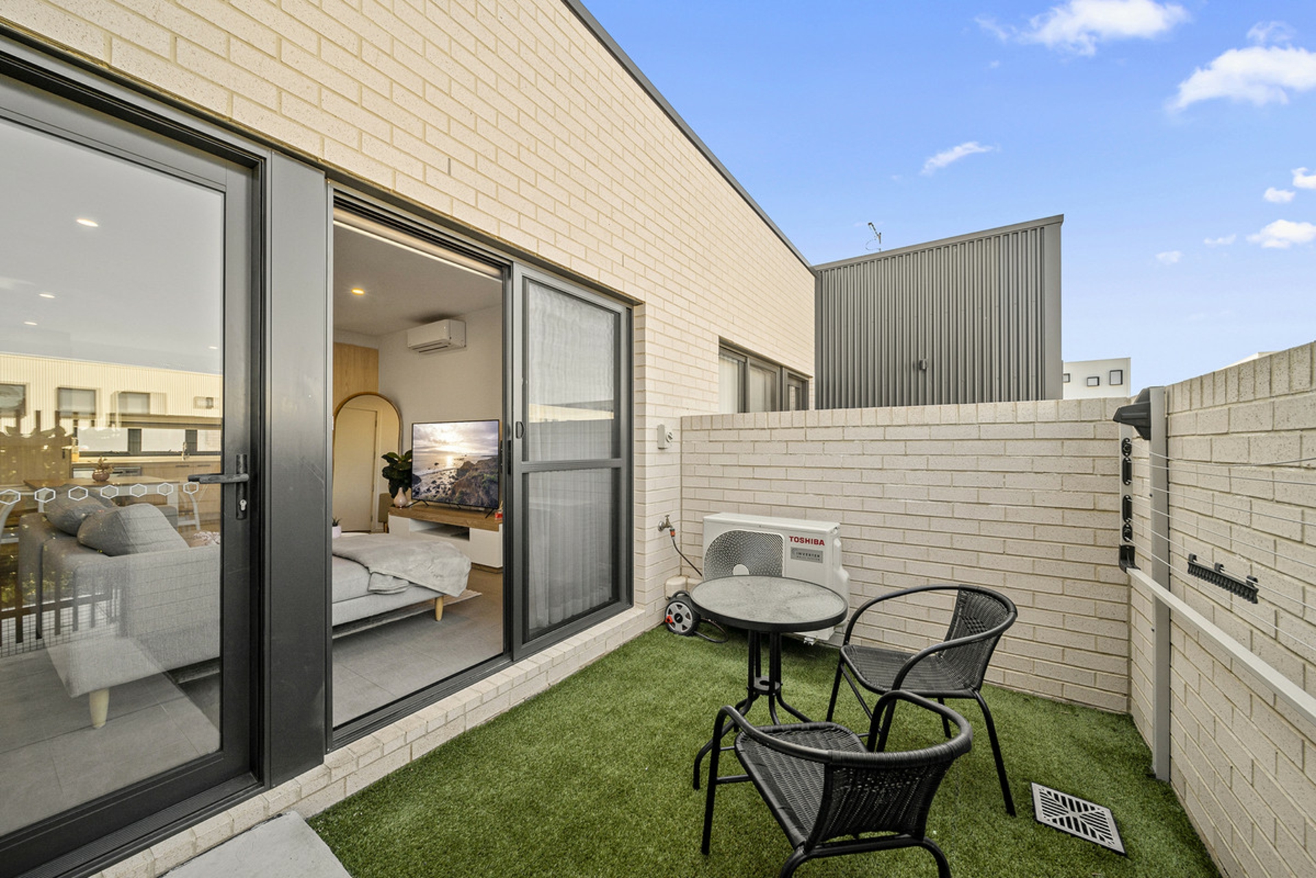 59/60 Kingsland Parade, CASEY