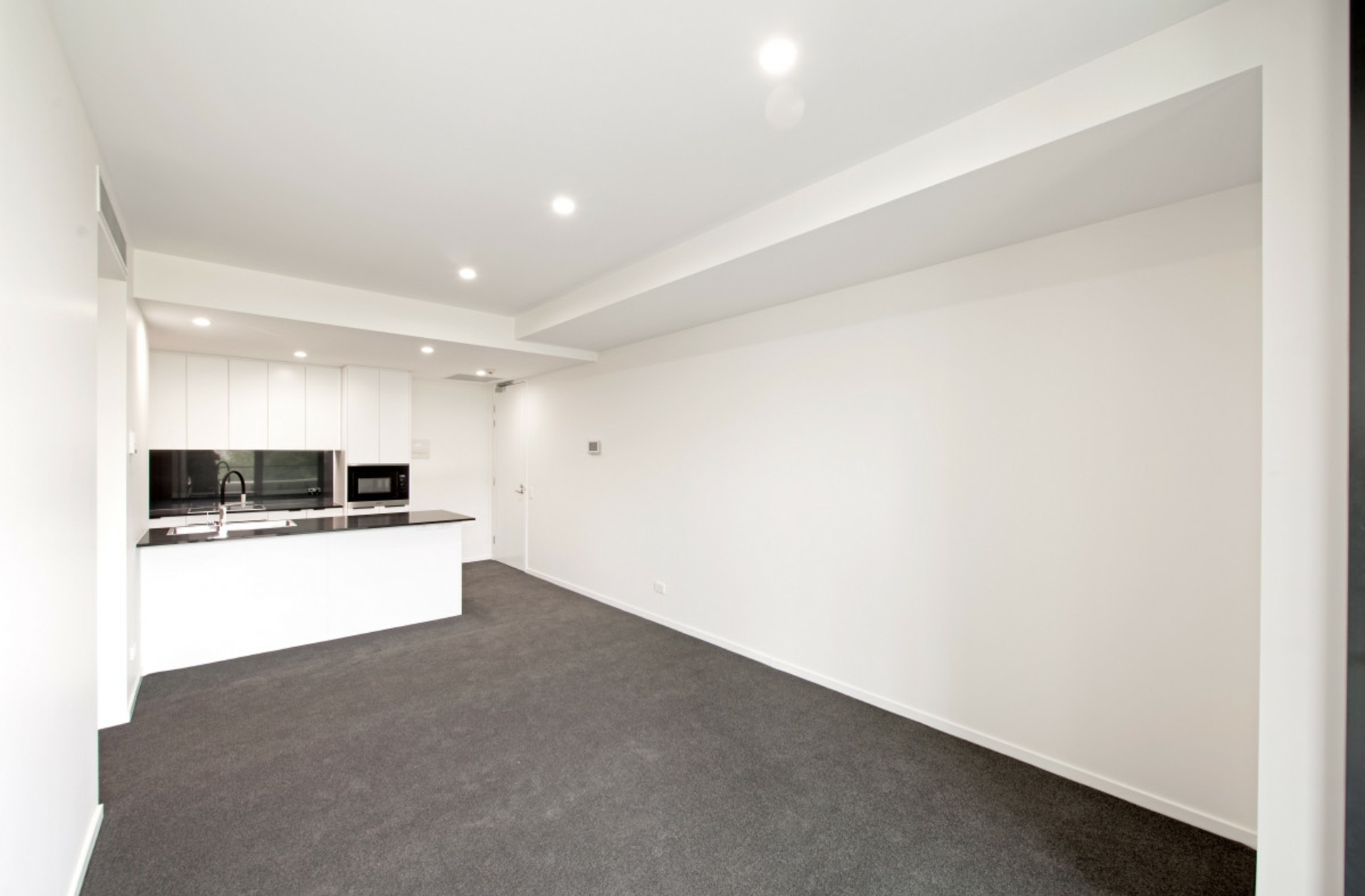 48/81 Constitution Avenue, CAMPBELL