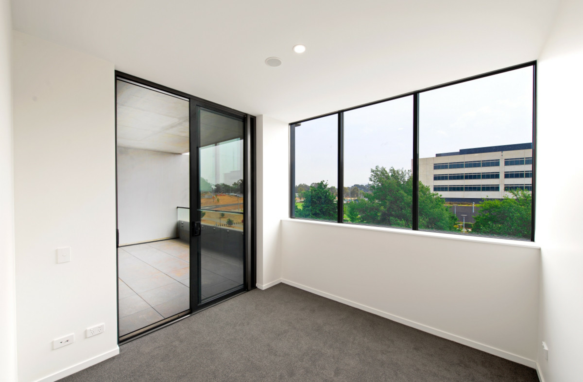 48/81 Constitution Avenue, CAMPBELL