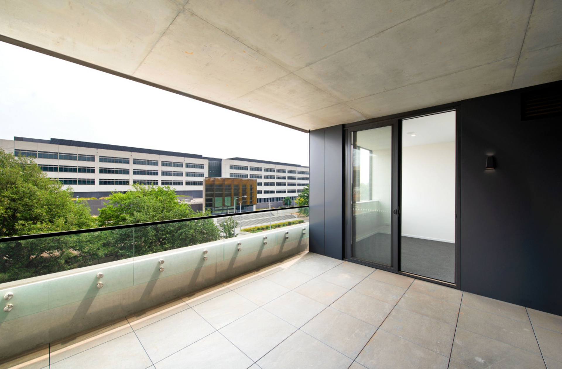 48/81 Constitution Avenue, CAMPBELL
