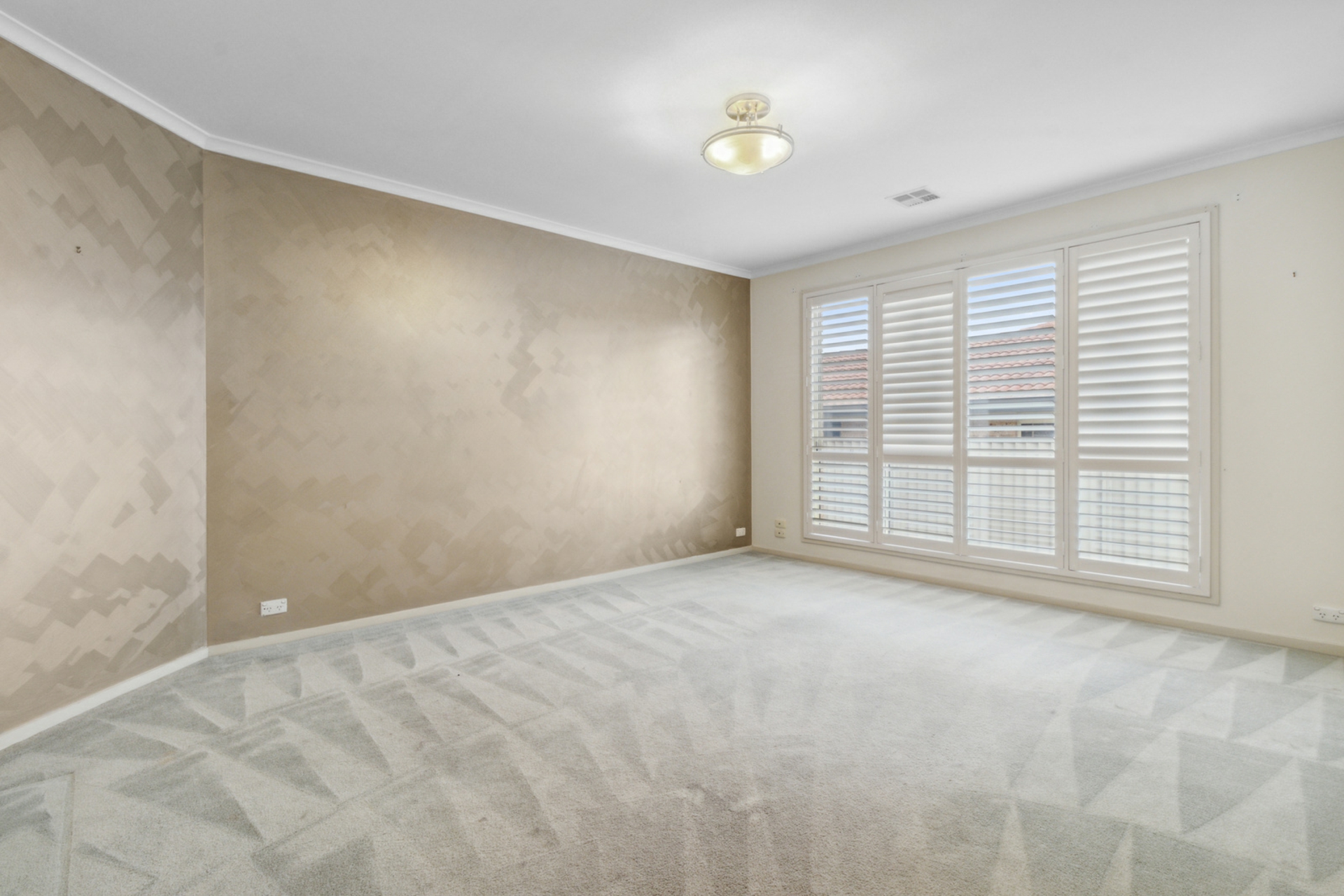12 Cottam Place, NICHOLLS