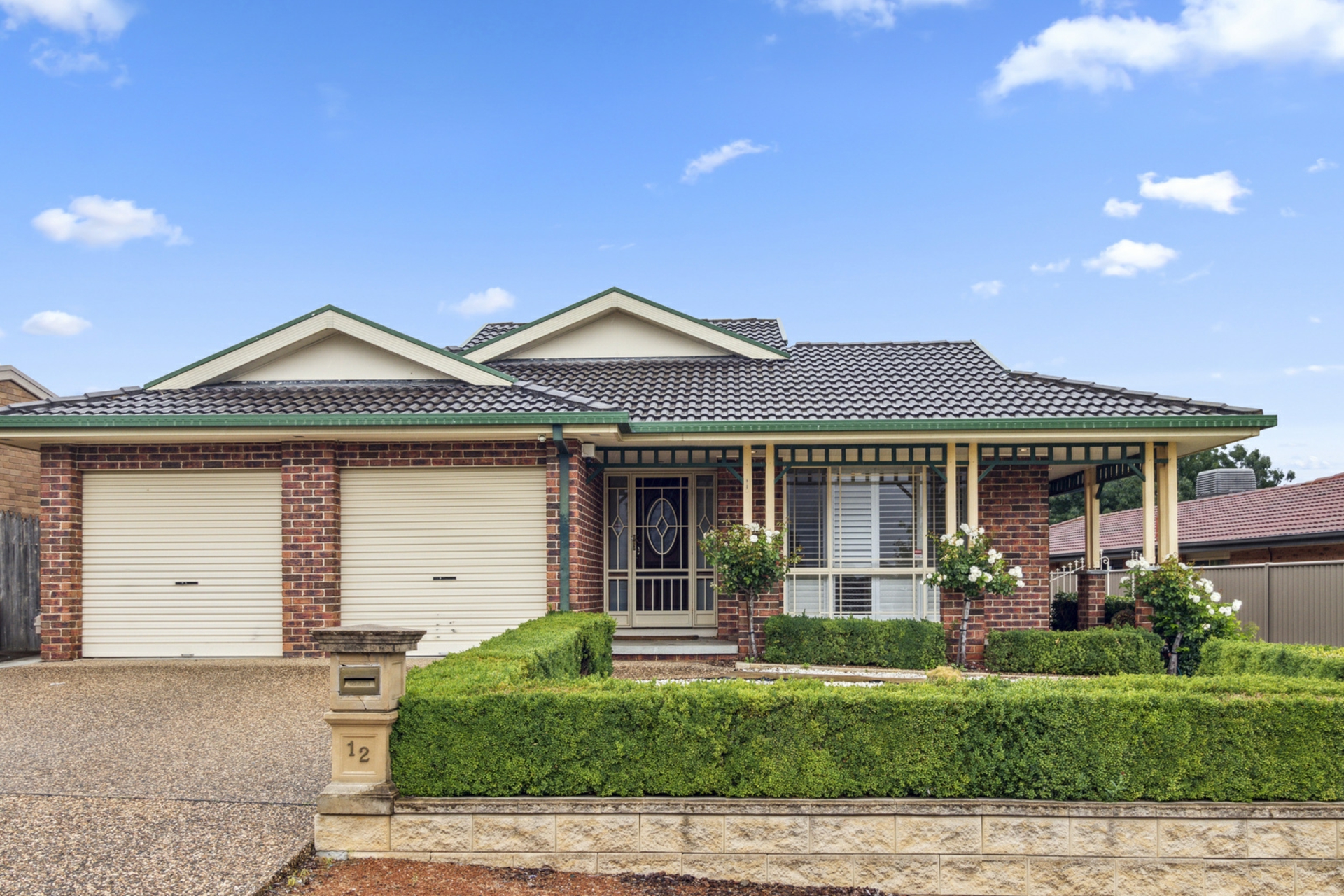 12 Cottam Place, NICHOLLS