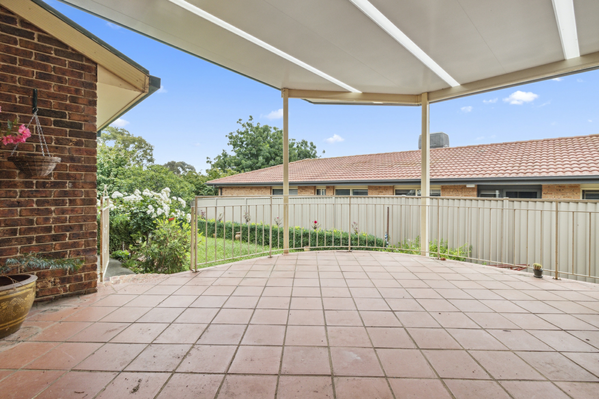 12 Cottam Place, NICHOLLS