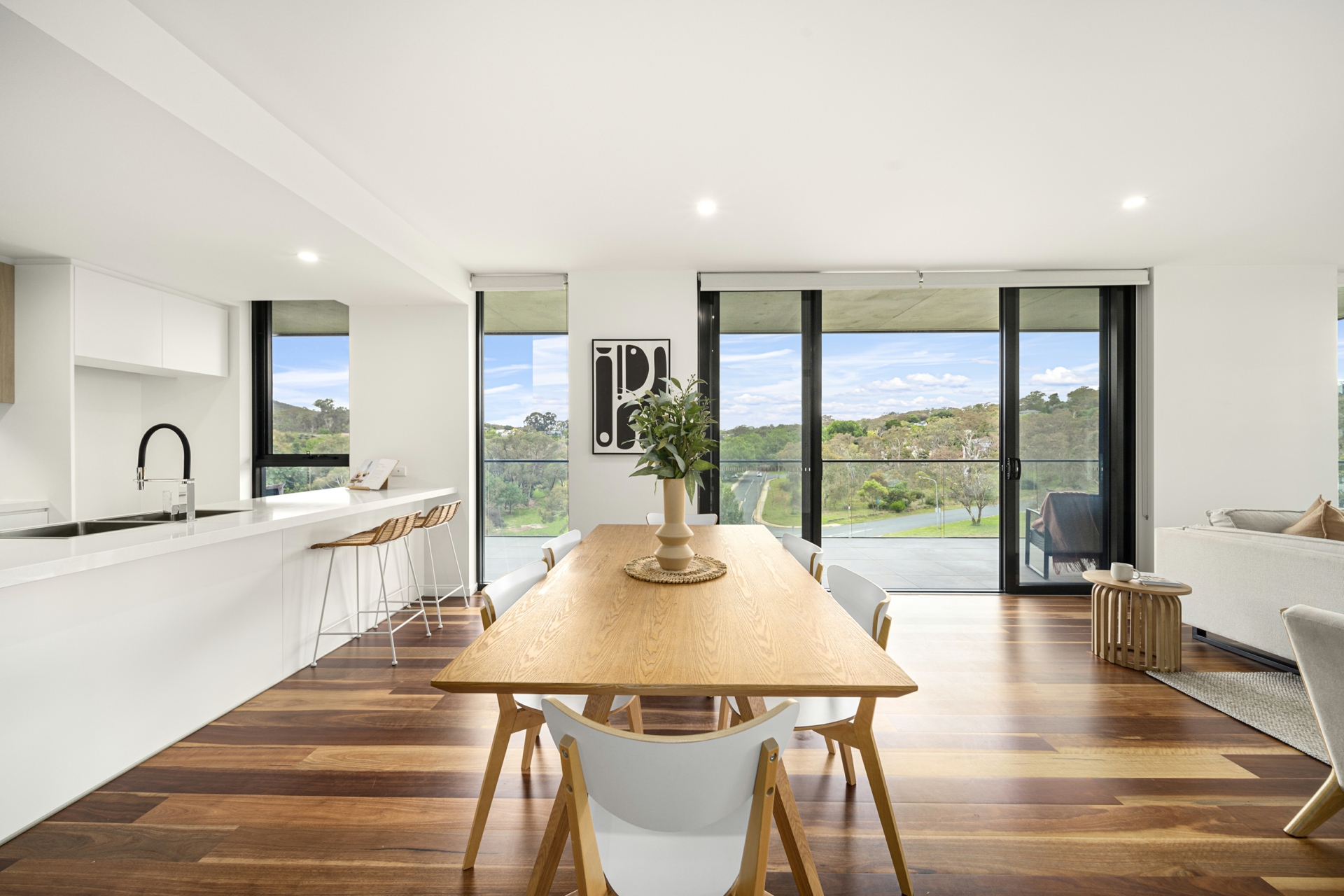 114/81 Constitution Avenue, CAMPBELL
