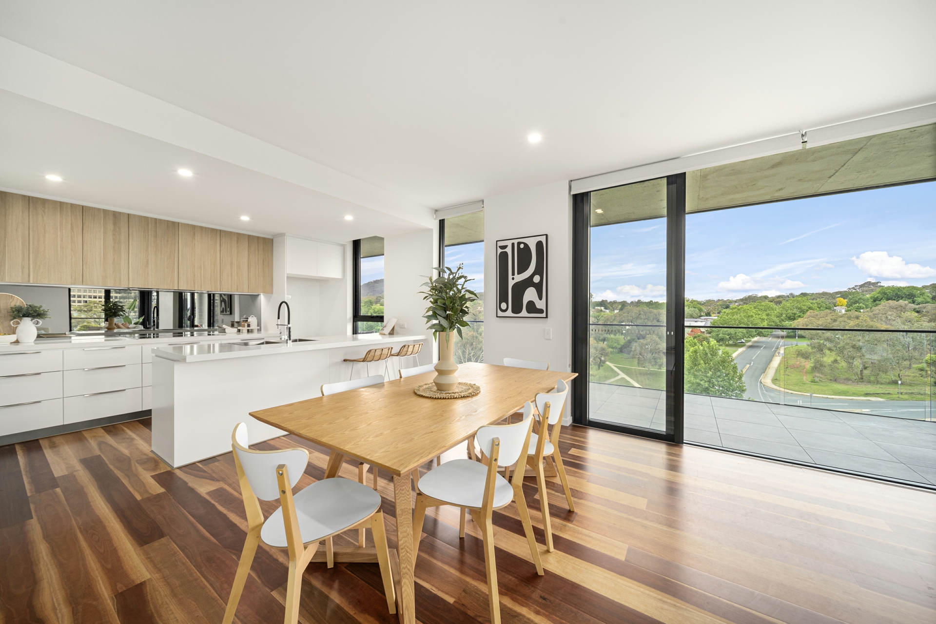 114/81 Constitution Avenue, CAMPBELL