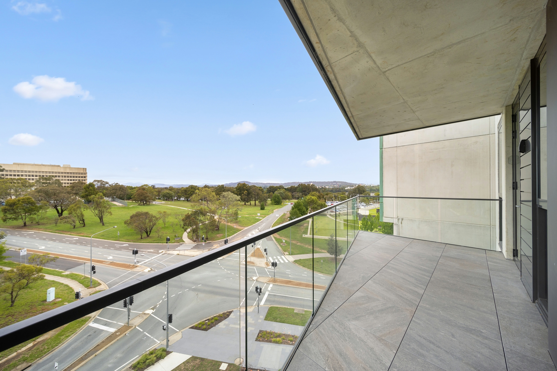 114/81 Constitution Avenue, CAMPBELL