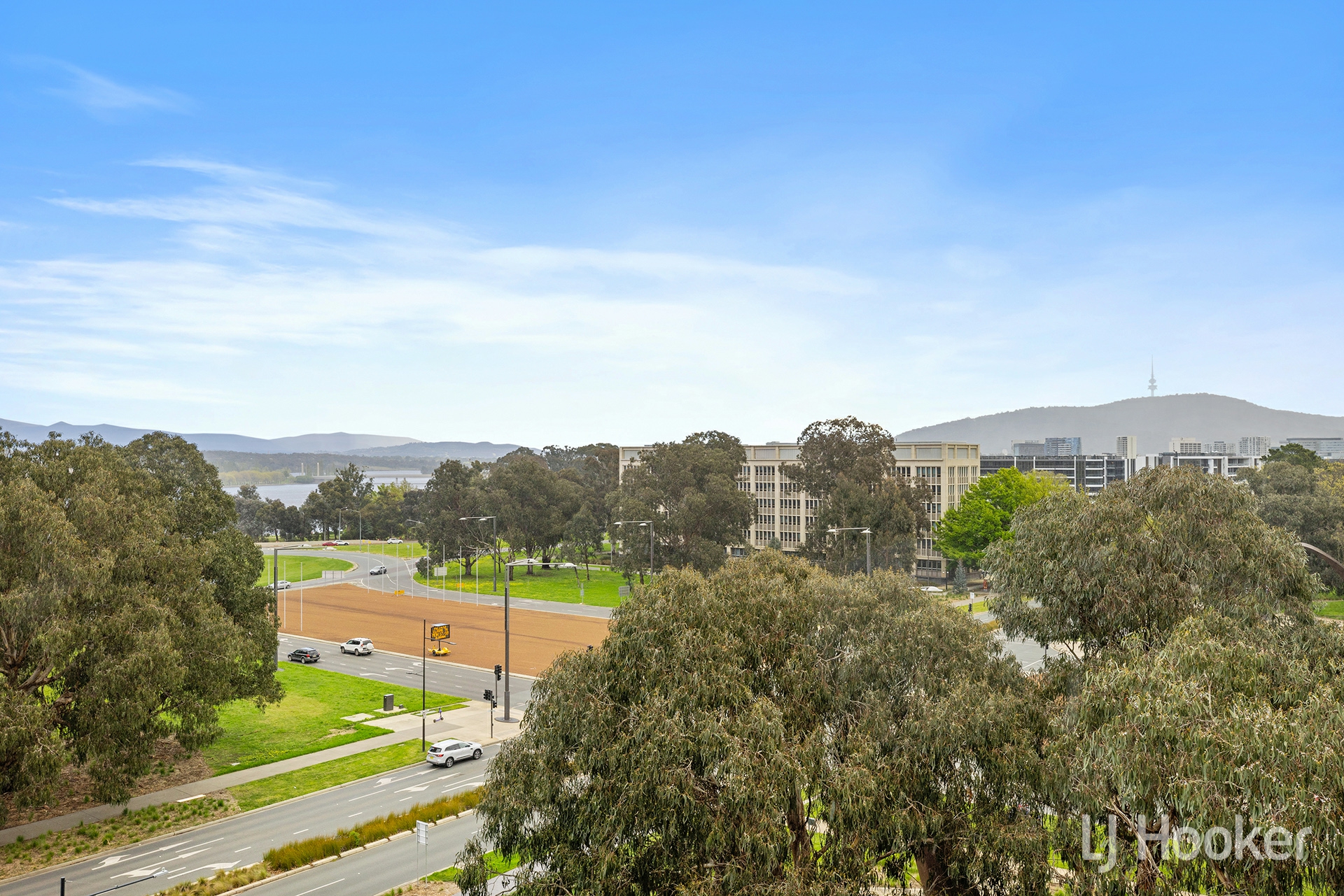 321/2 Anzac Park, CAMPBELL