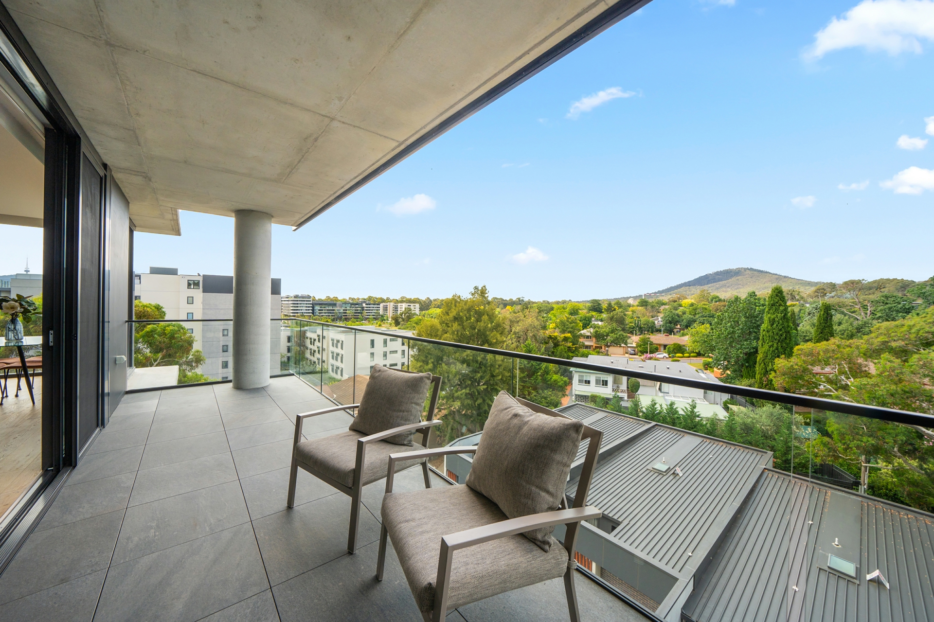31/81 Constitution Avenue, CAMPBELL
