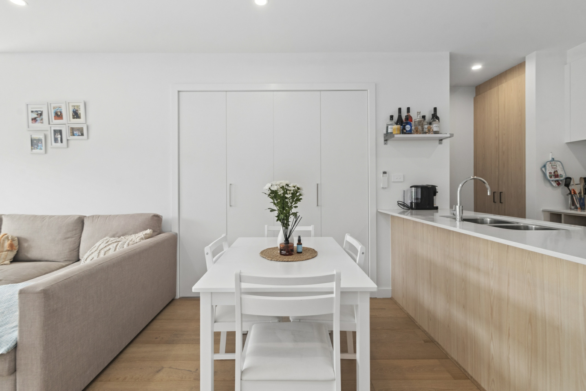 2/162 Overall Avenue, CASEY
