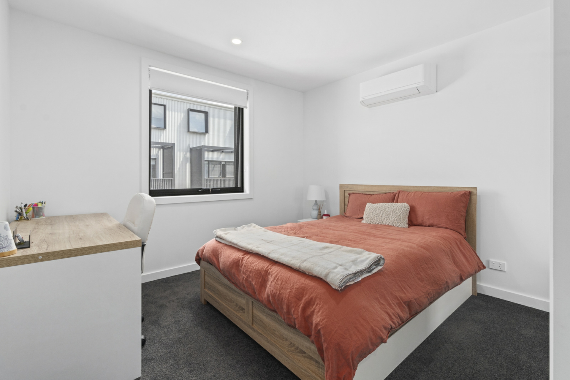 2/162 Overall Avenue, CASEY