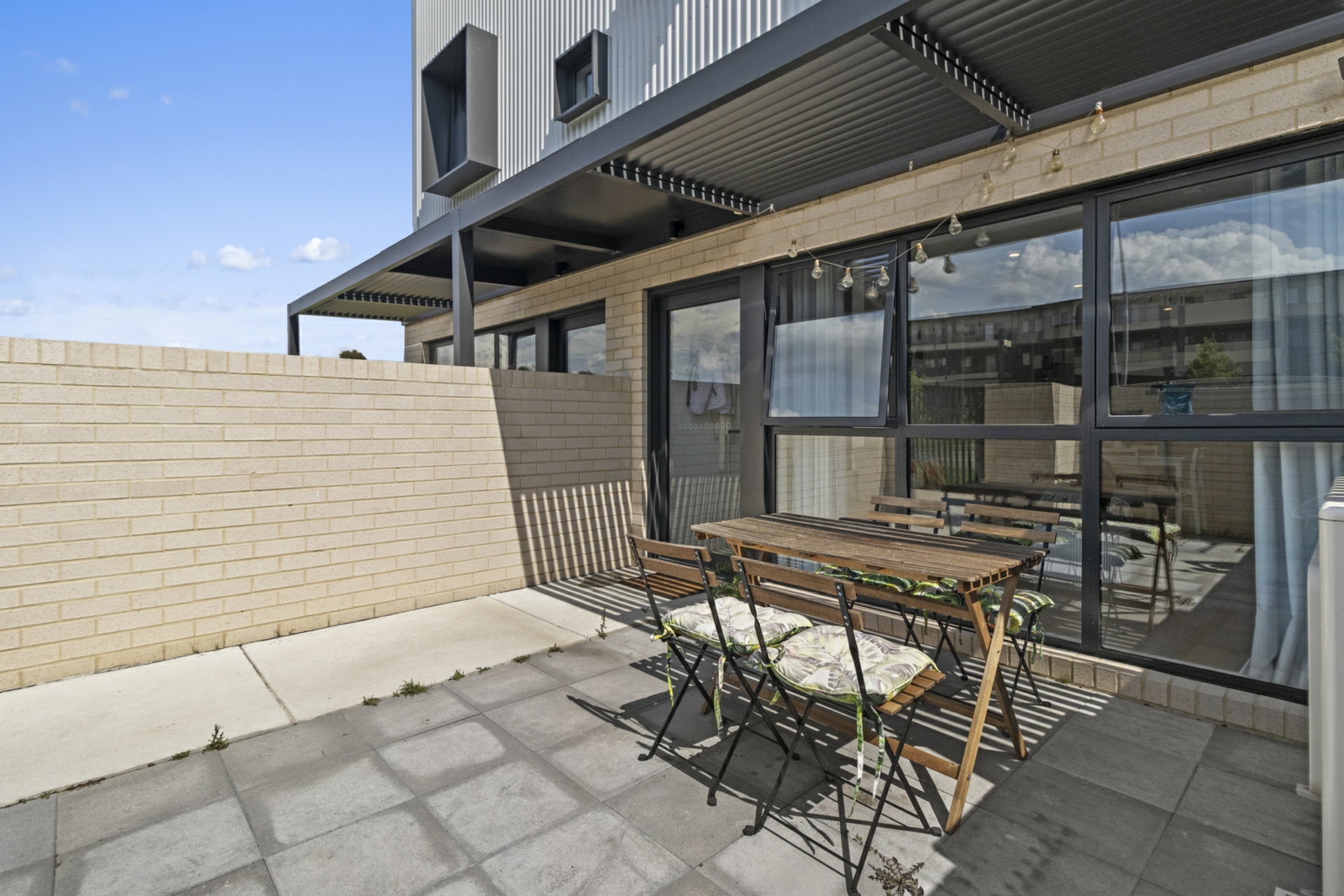 2/162 Overall Avenue, CASEY
