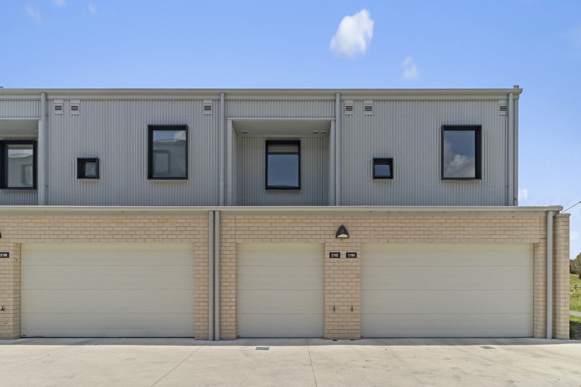2/162 Overall Avenue, CASEY