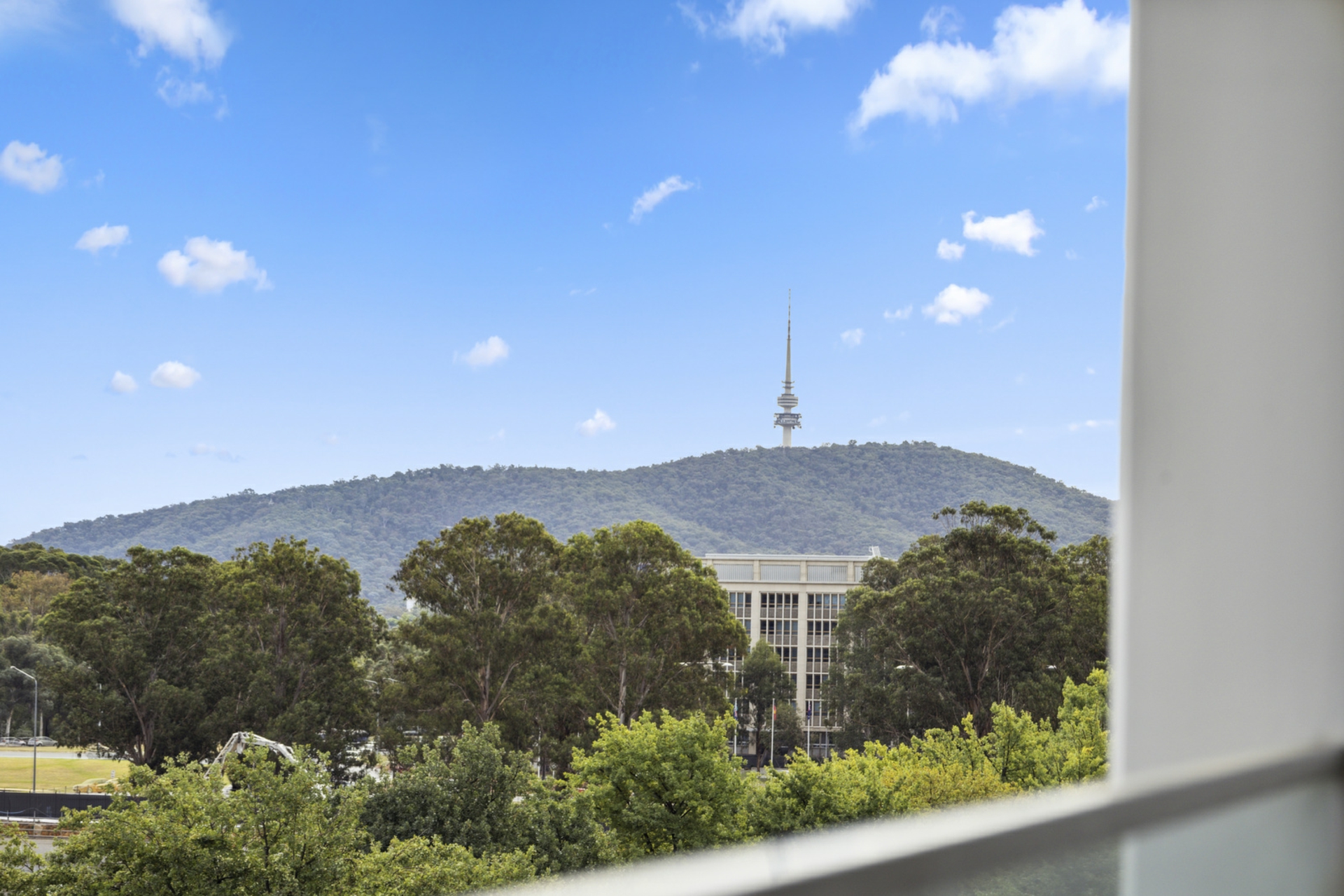 35/65 Constitution Avenue, CAMPBELL