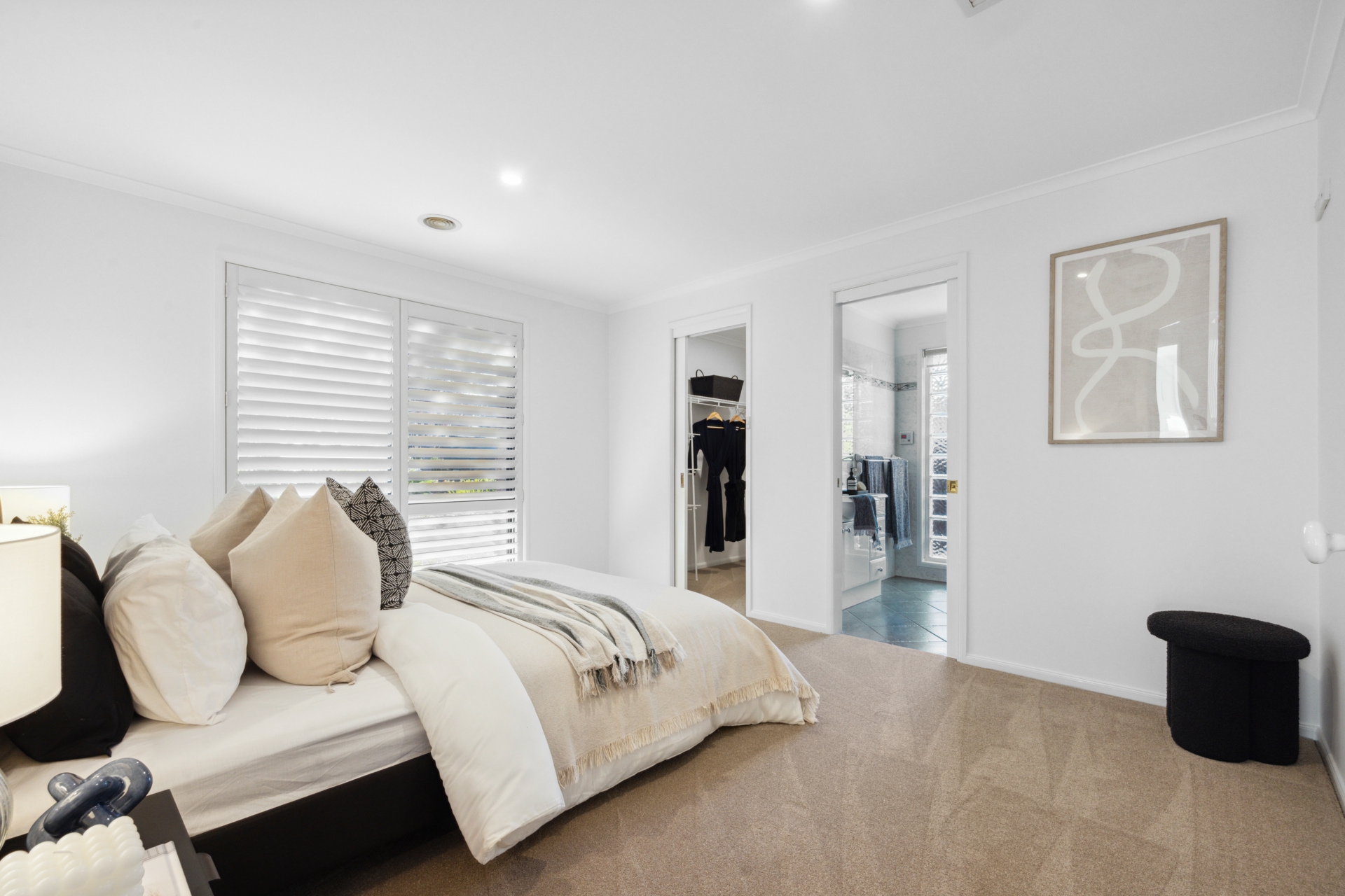 36 Hattersley Court, NICHOLLS