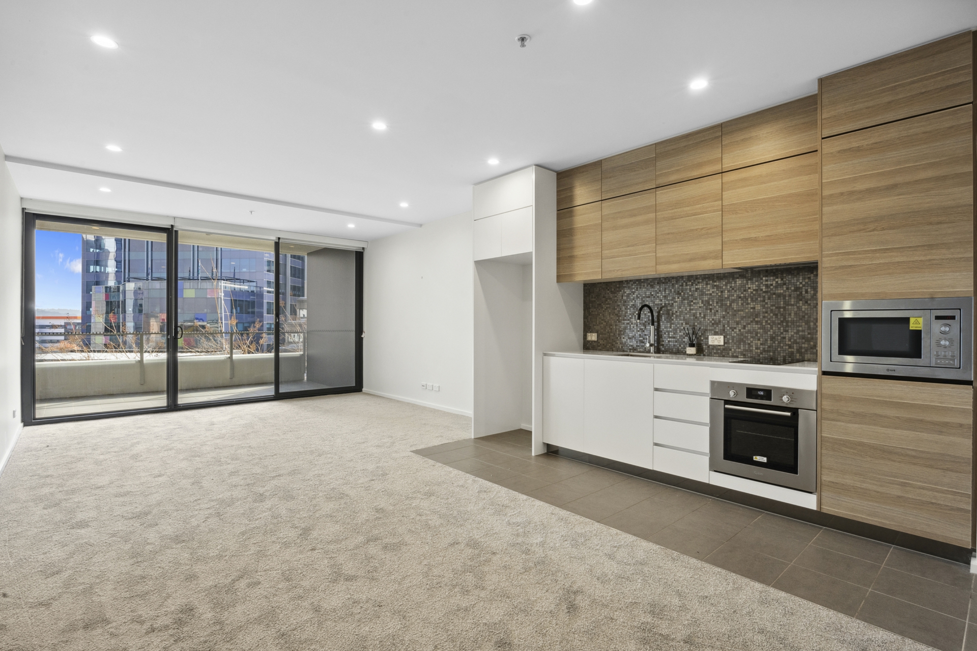 31/45 West Row, CITY