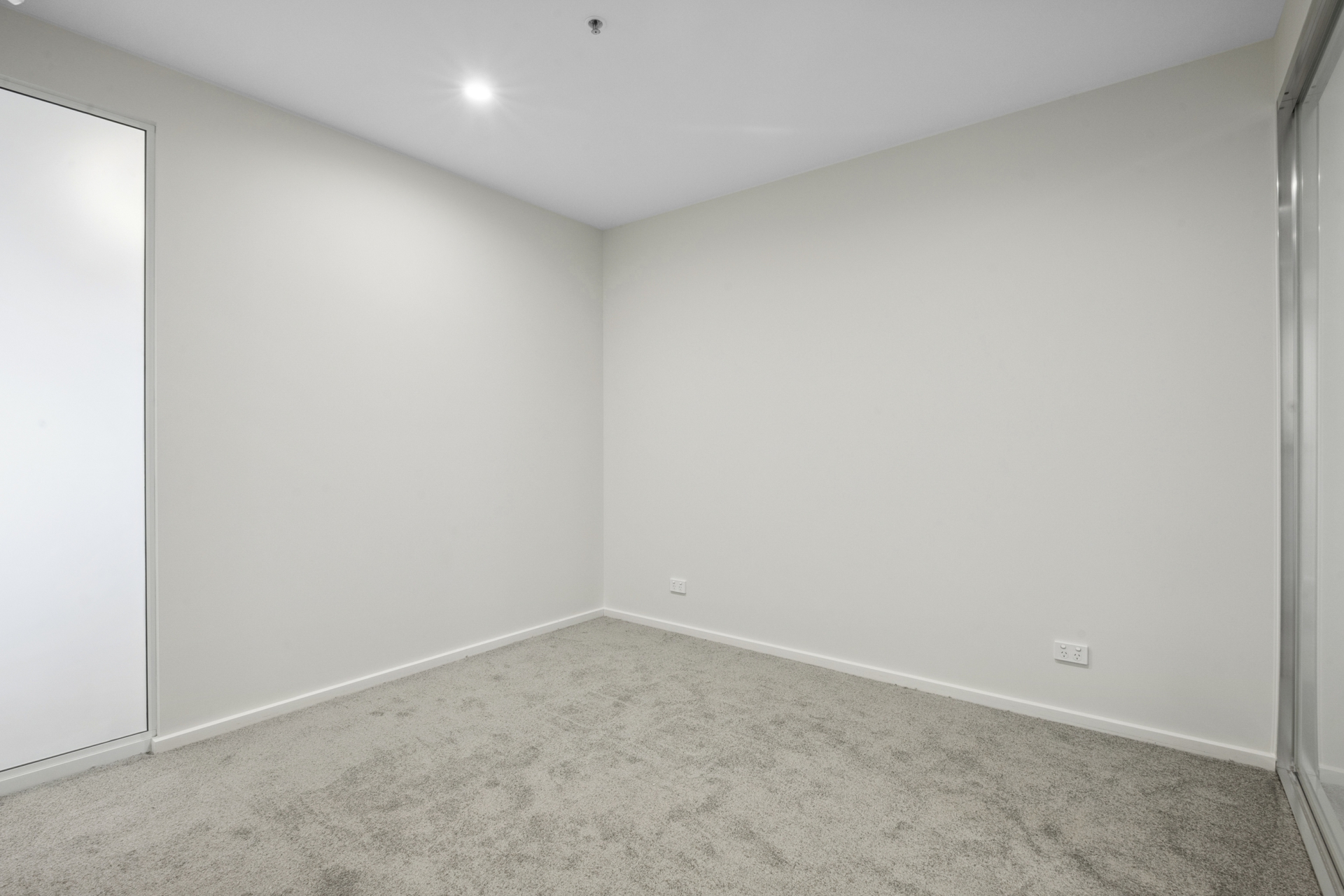 31/45 West Row, CITY