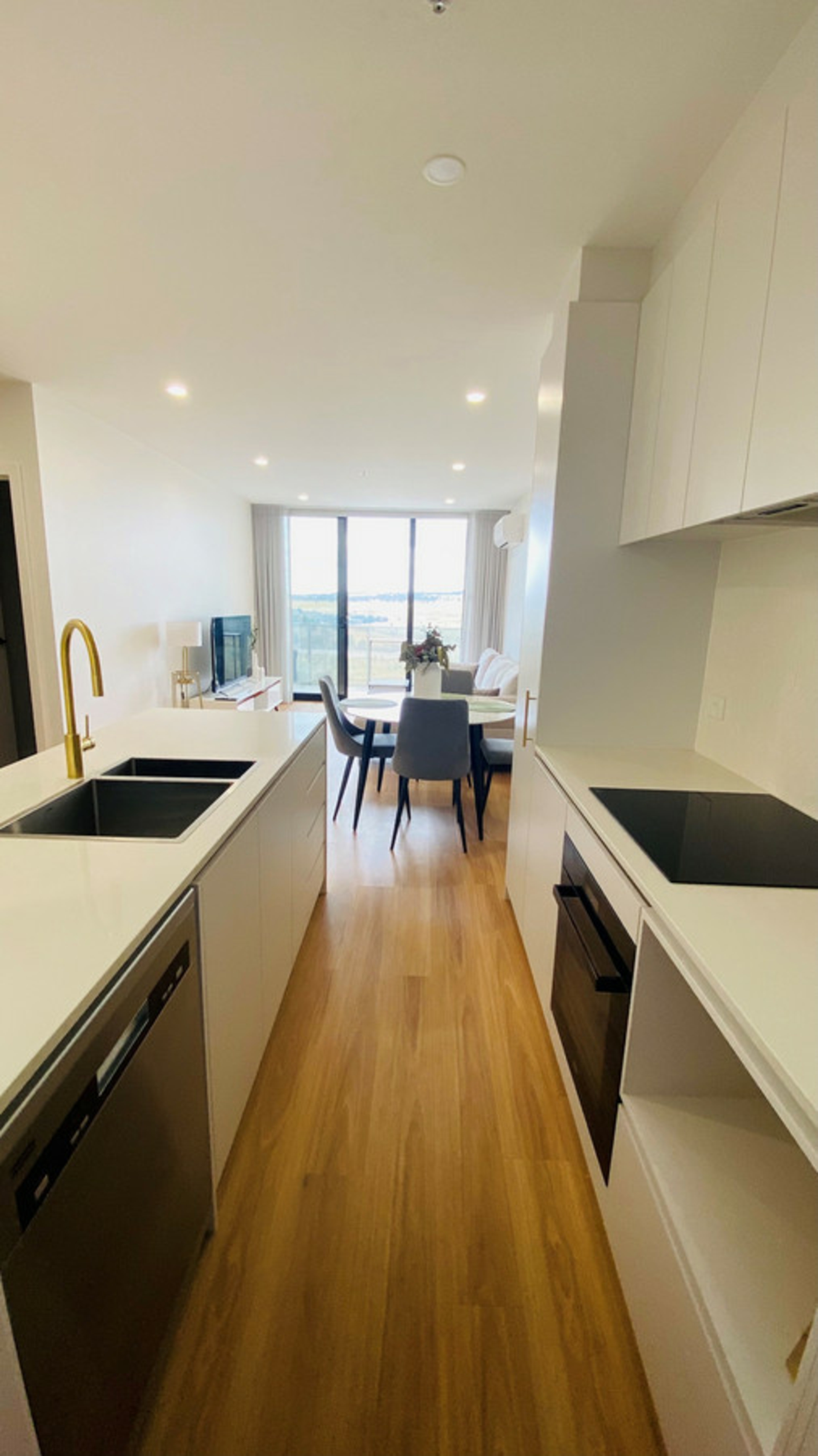 31/2 McMichael Terrace, DENMAN PROSPECT