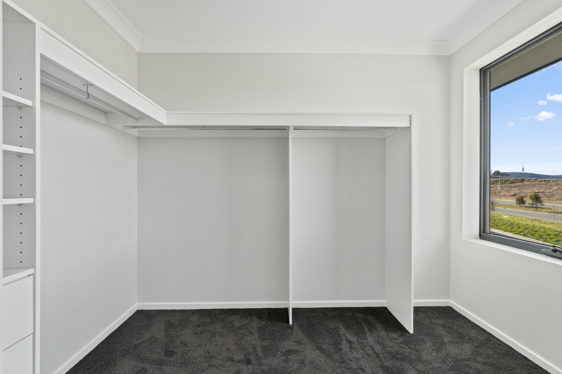 42 Klaus Moje Street, WHITLAM