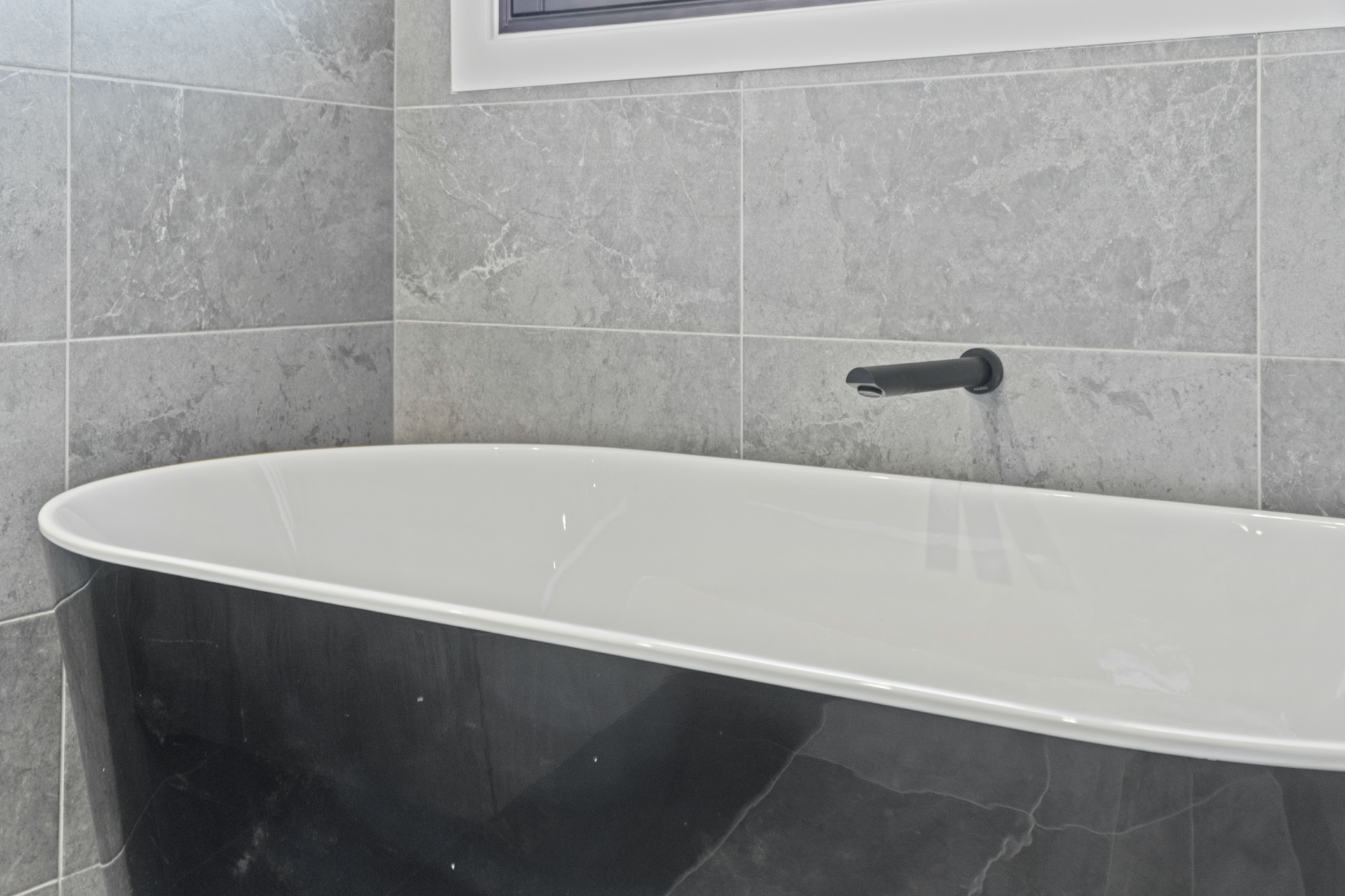 42 Klaus Moje Street, WHITLAM