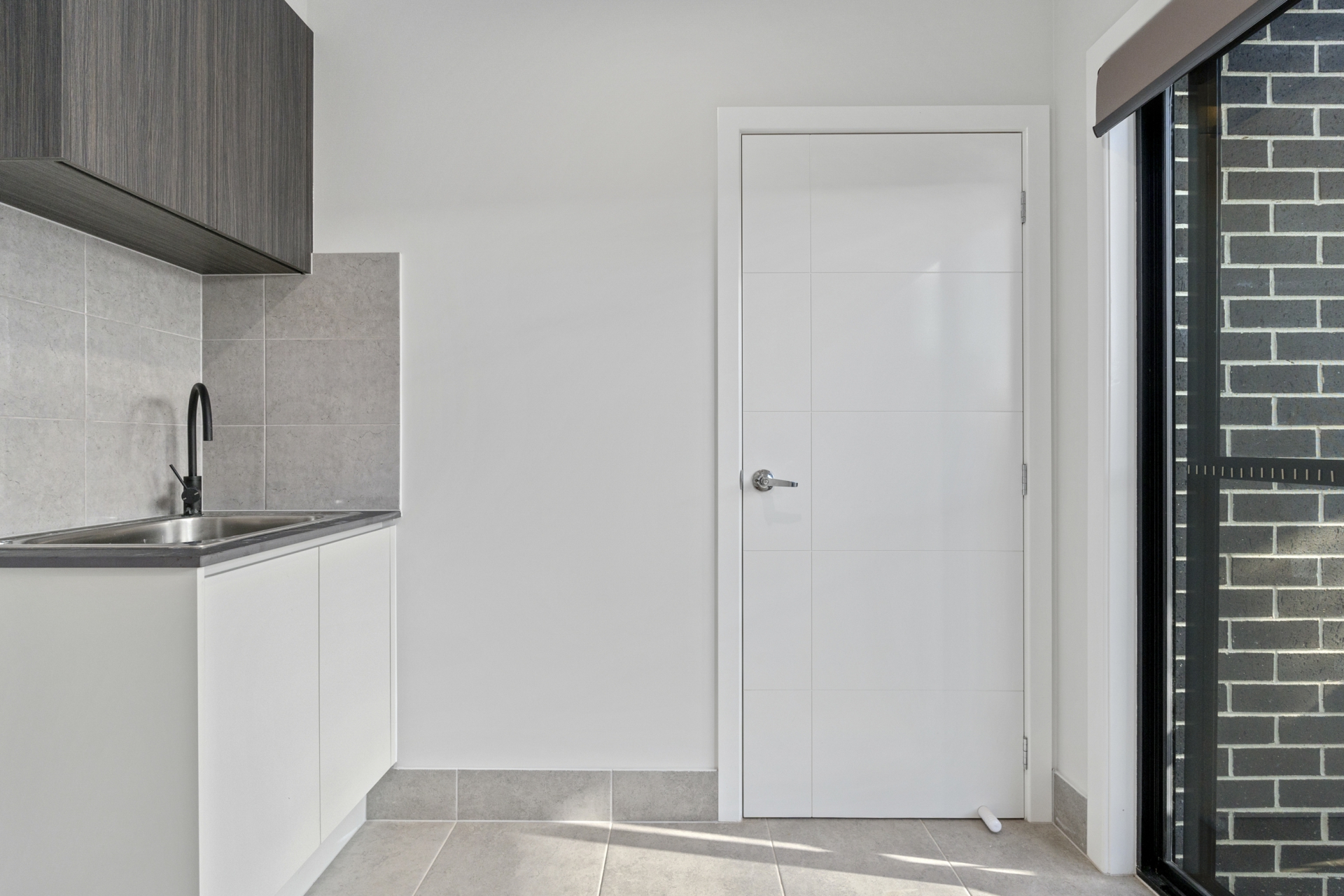 42 Klaus Moje Street, WHITLAM