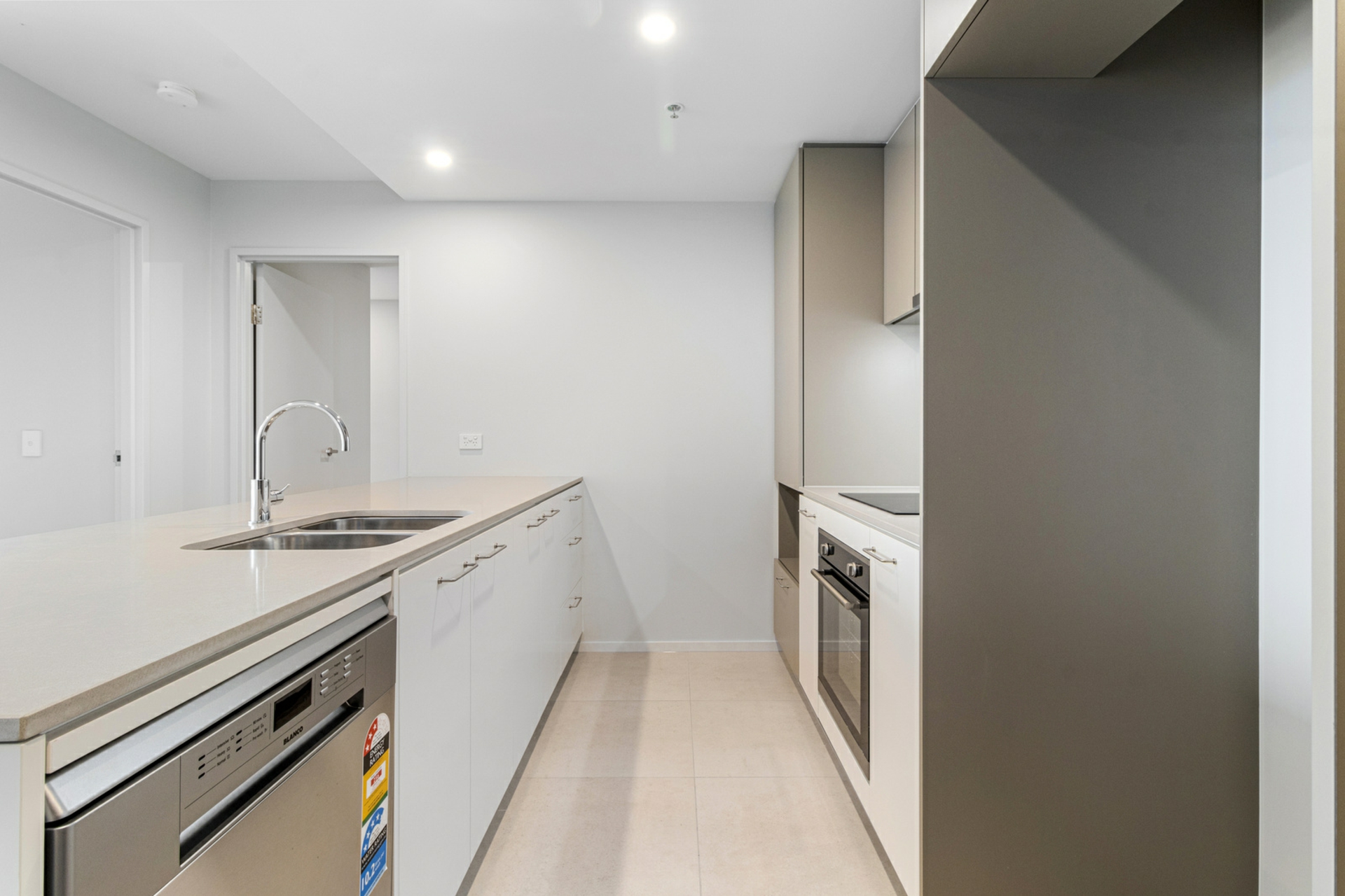 835/335 Anketell Street, GREENWAY