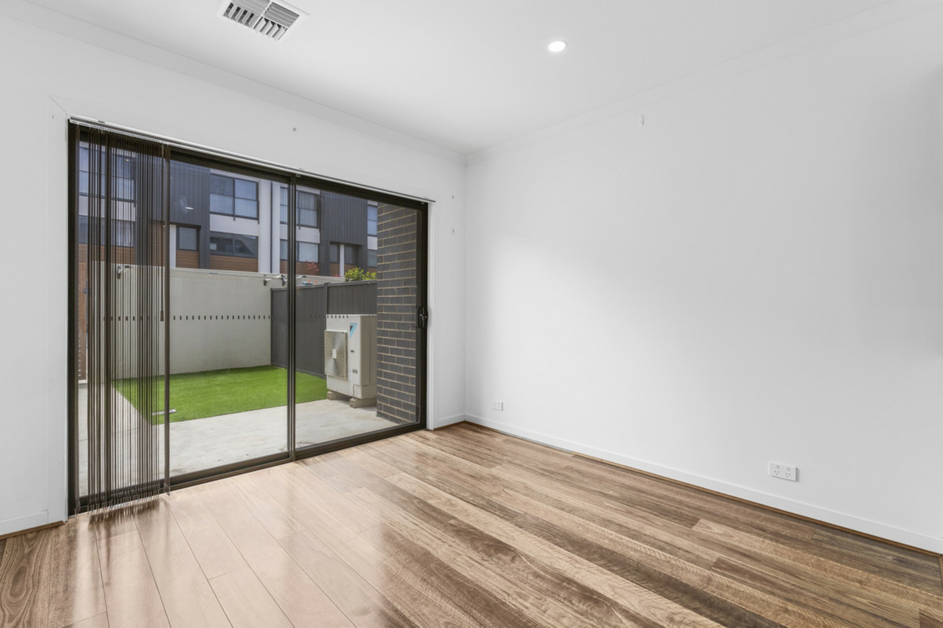 25/23 Wanderlight Avenue, LAWSON