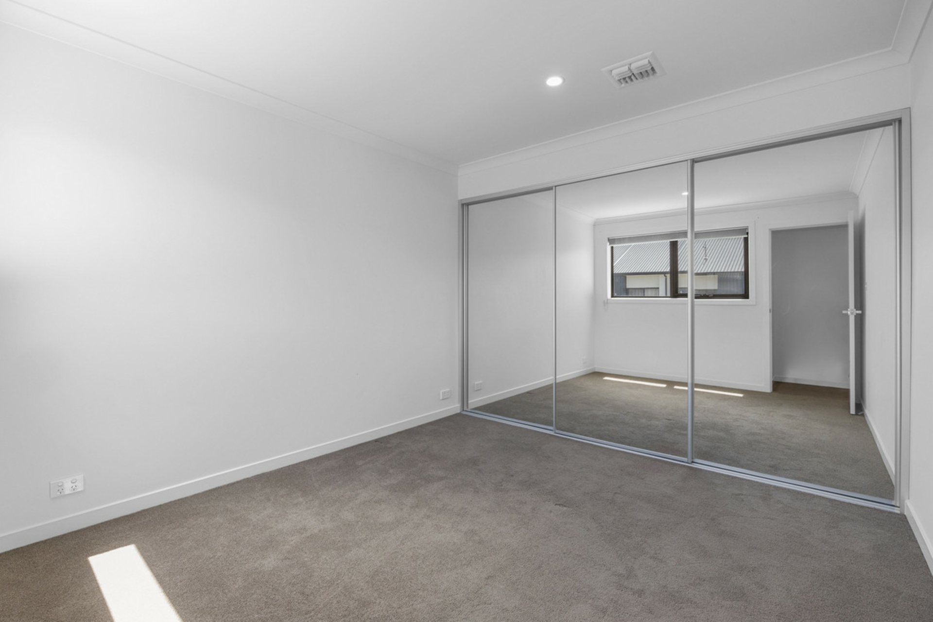 25/23 Wanderlight Avenue, LAWSON