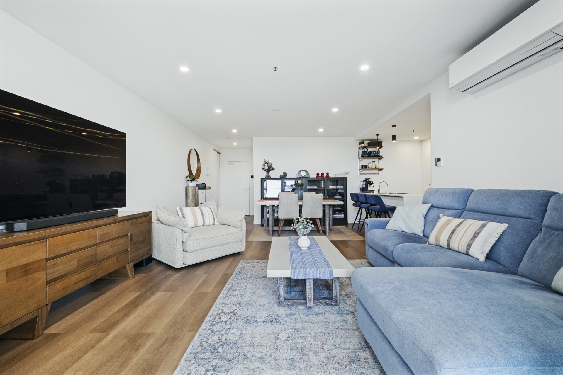 302/76 Steve Irwin Avenue, WRIGHT