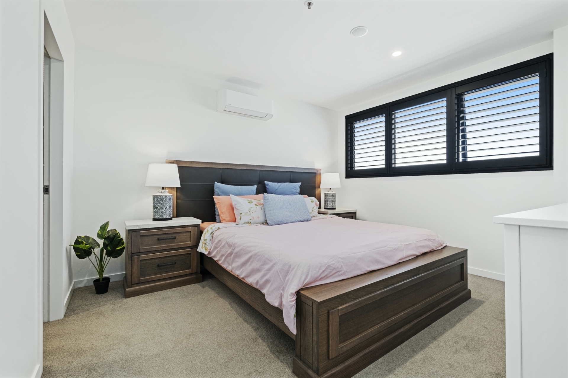 302/76 Steve Irwin Avenue, WRIGHT